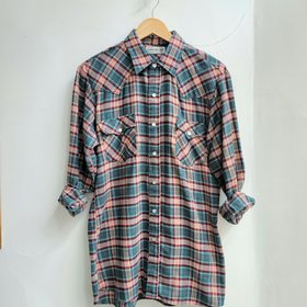 1970 Roebucks plaid flannel button up shirt with pearl snaps, size large