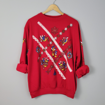 80's red Christmas sweatshirt, women's size large