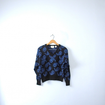 Vintage 80's dark navy sweater with metallic blue paisley designs, crop top, size medium M