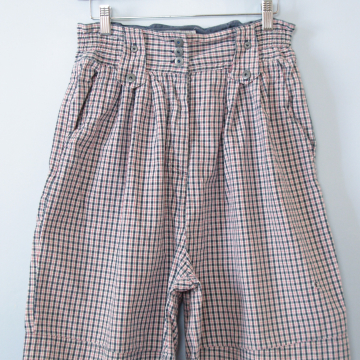 80's distressed plaid high waisted pleated shorts, women's size medium