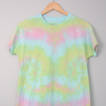 Y2K pastel tie dye tee shirt, size small