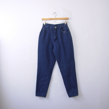 Vintage 80's high waisted jeans, mom jeans, blue denim, tapered leg, size 8 / 6