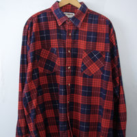 80's red plaid flannel button up shirt, men's XL