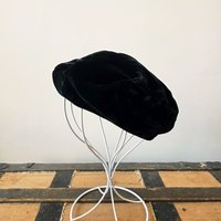 1940 silk black velvet beret tilt hat