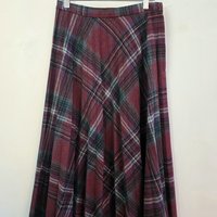 1970 burgundy plaid wool pleated skirt, small
