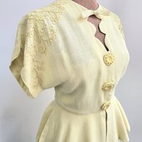 1940 pale yellow peplum blouse + skirt set, size xs