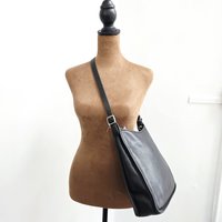 1999 COACH Andrea black leather shoulder bag