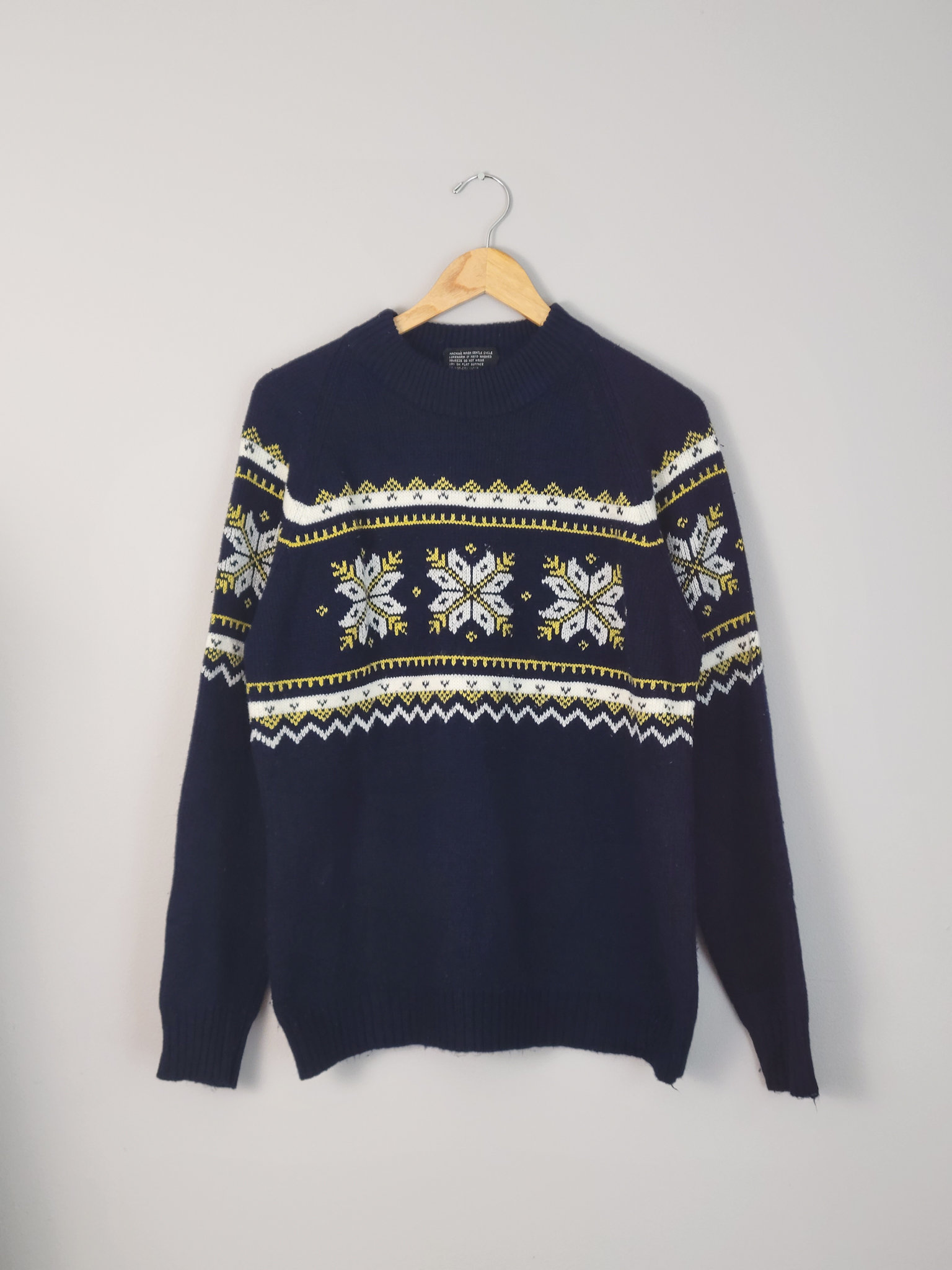60's navy snowflake Christmas sweater, men's large
