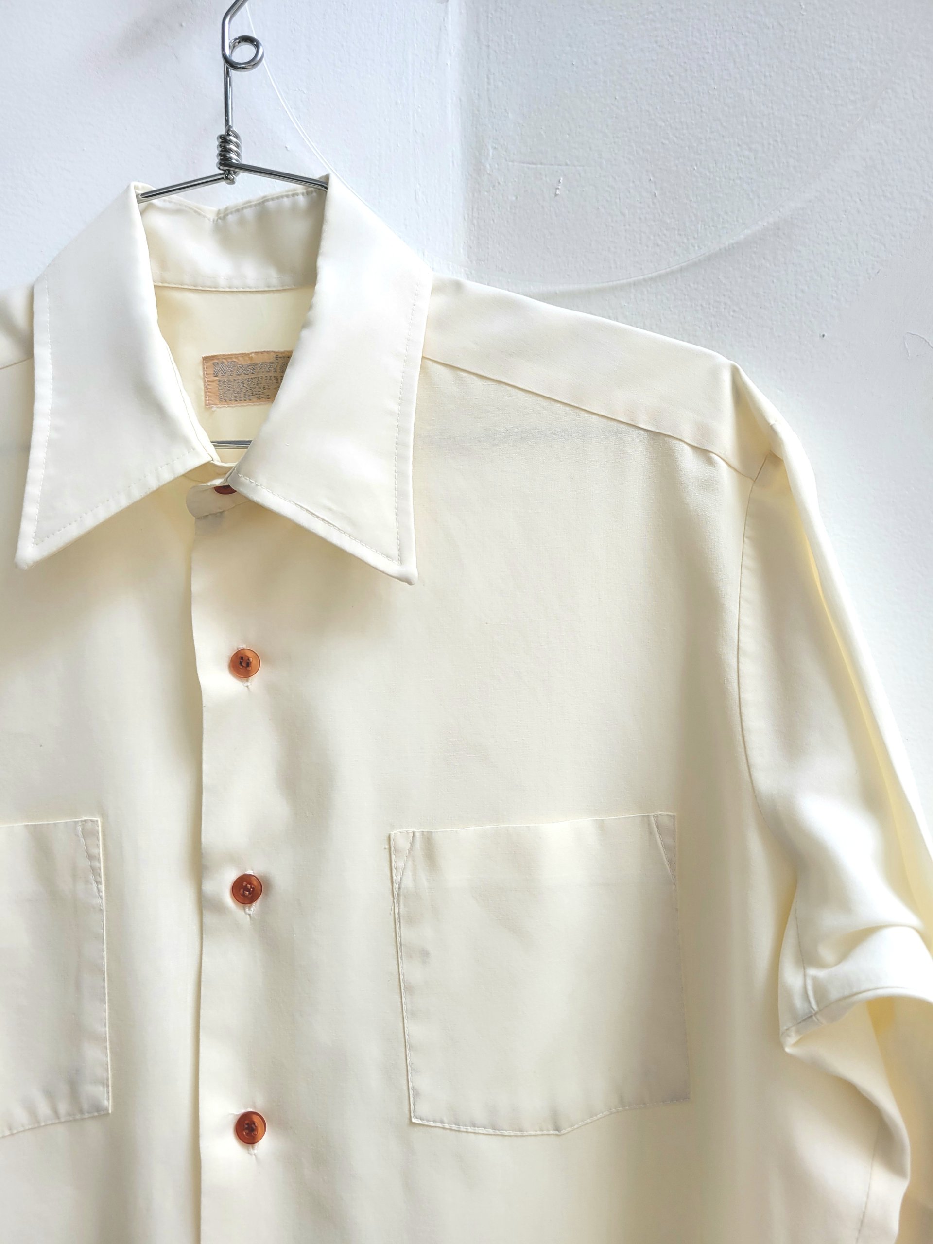 1970 Wedgefield yellow button up shirt, medium