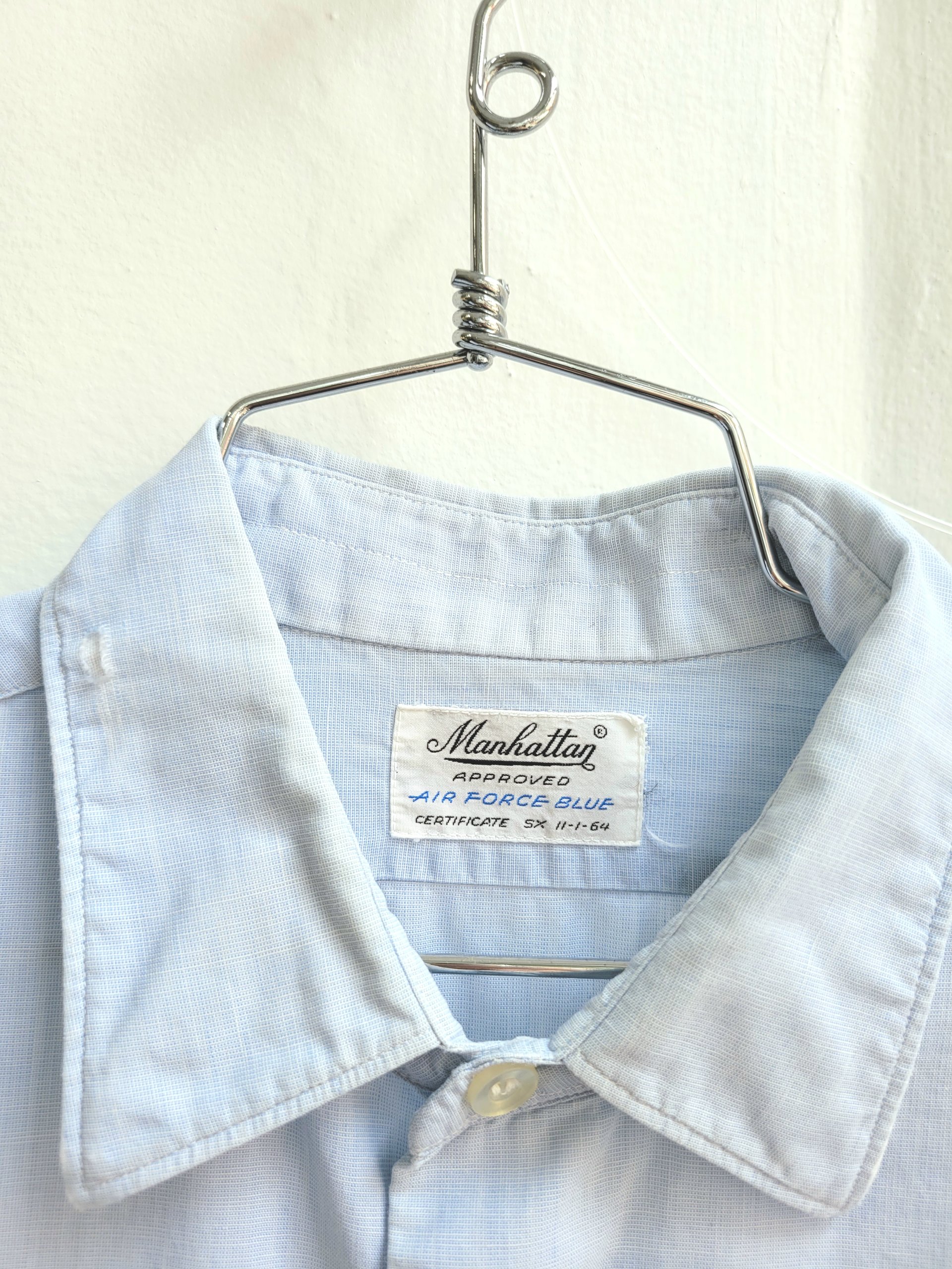 1960 Manhattan Air Force blue button up shirt, medium