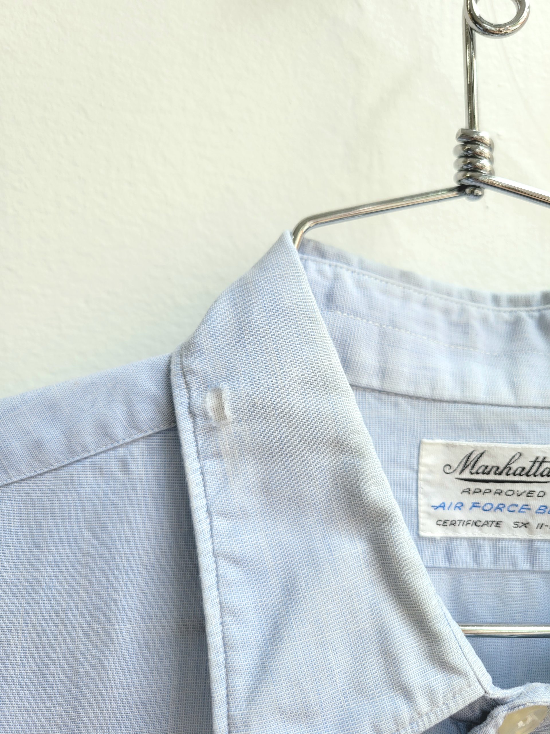 1960 Manhattan Air Force blue button up shirt, medium
