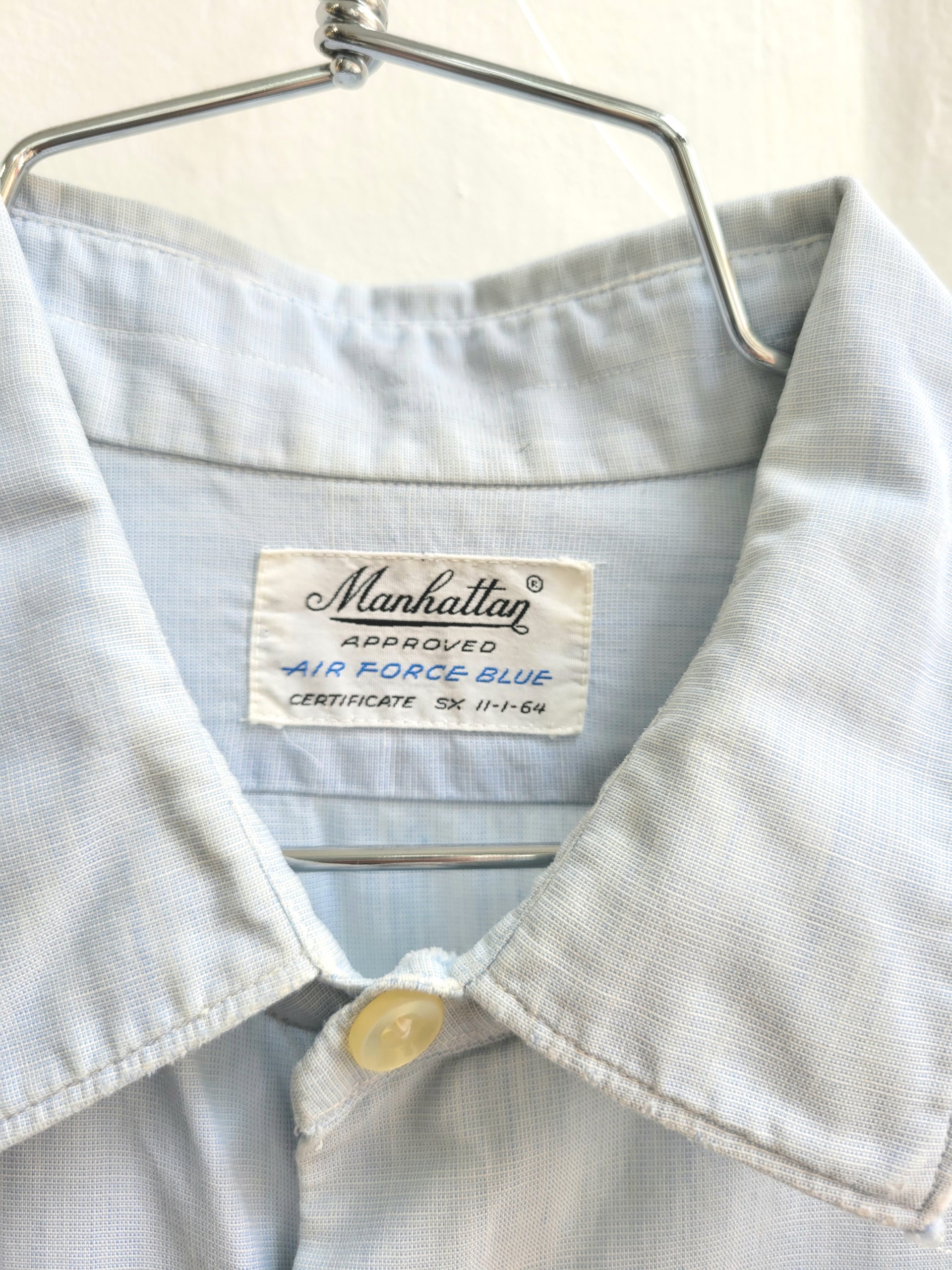 1960 Manhattan Air Force blue button up shirt, medium