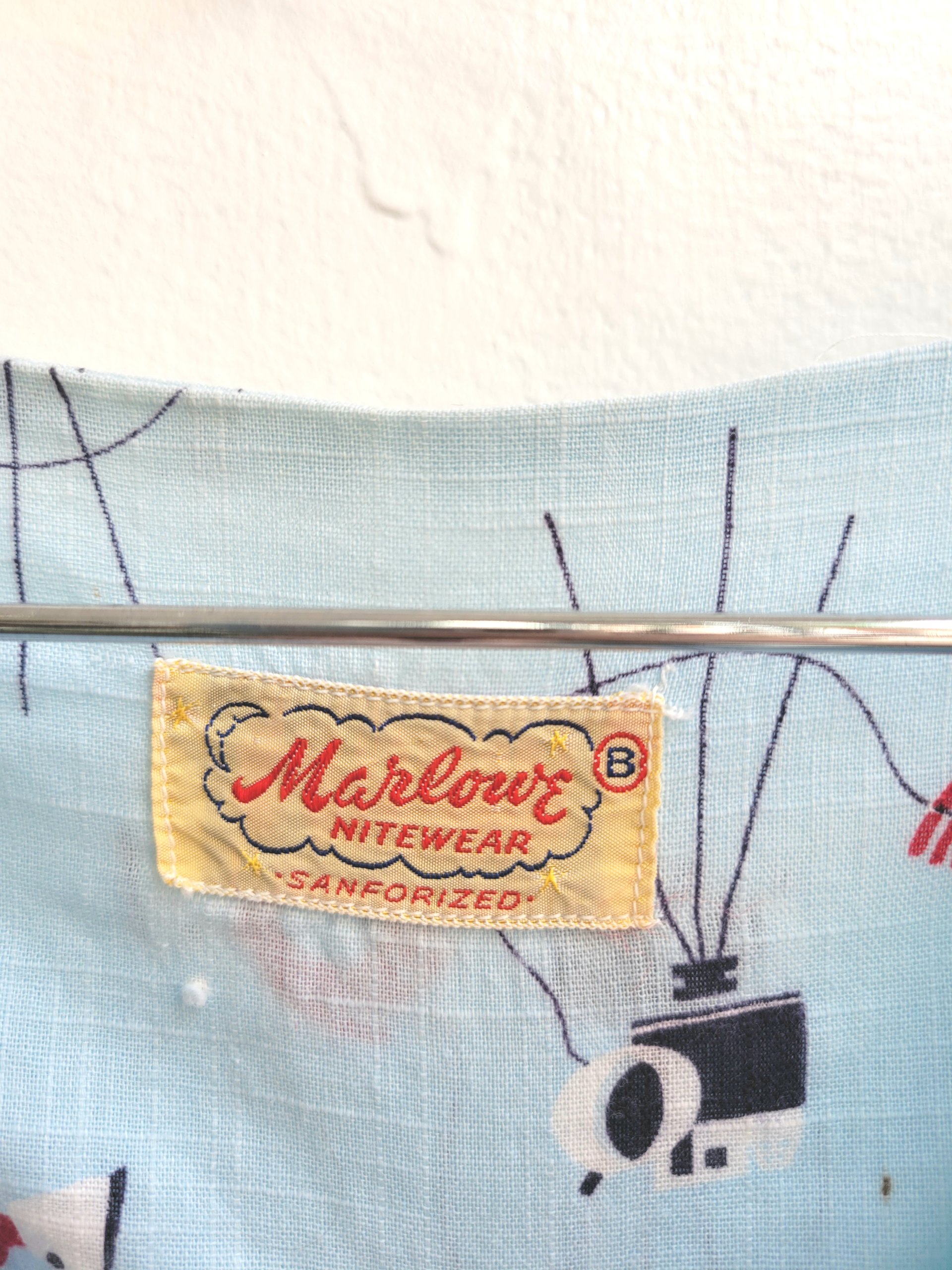 1950 Marlowe Mid Century Modern camera cotton set, medium