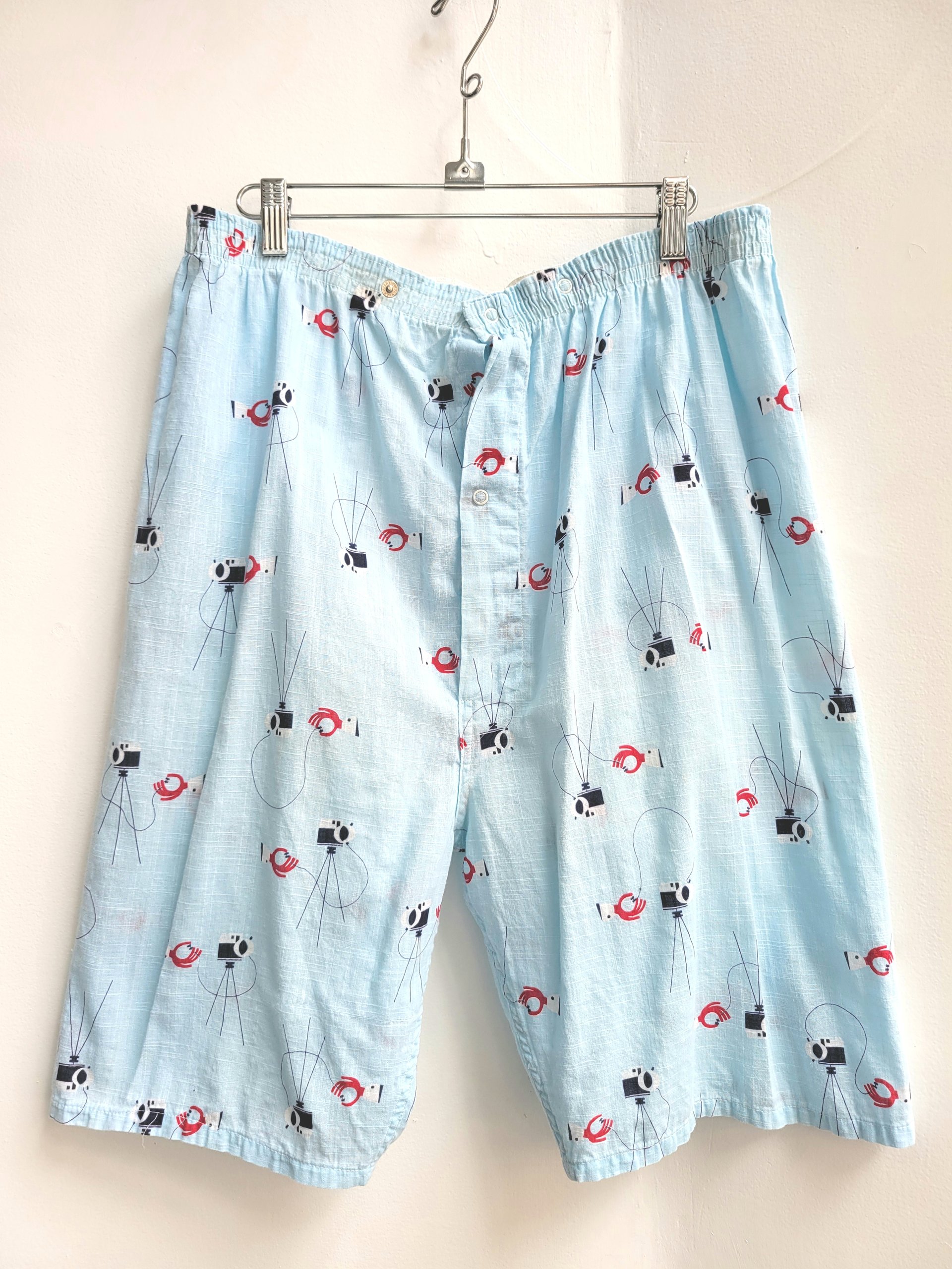 1950 Marlowe Mid Century Modern camera cotton set, medium