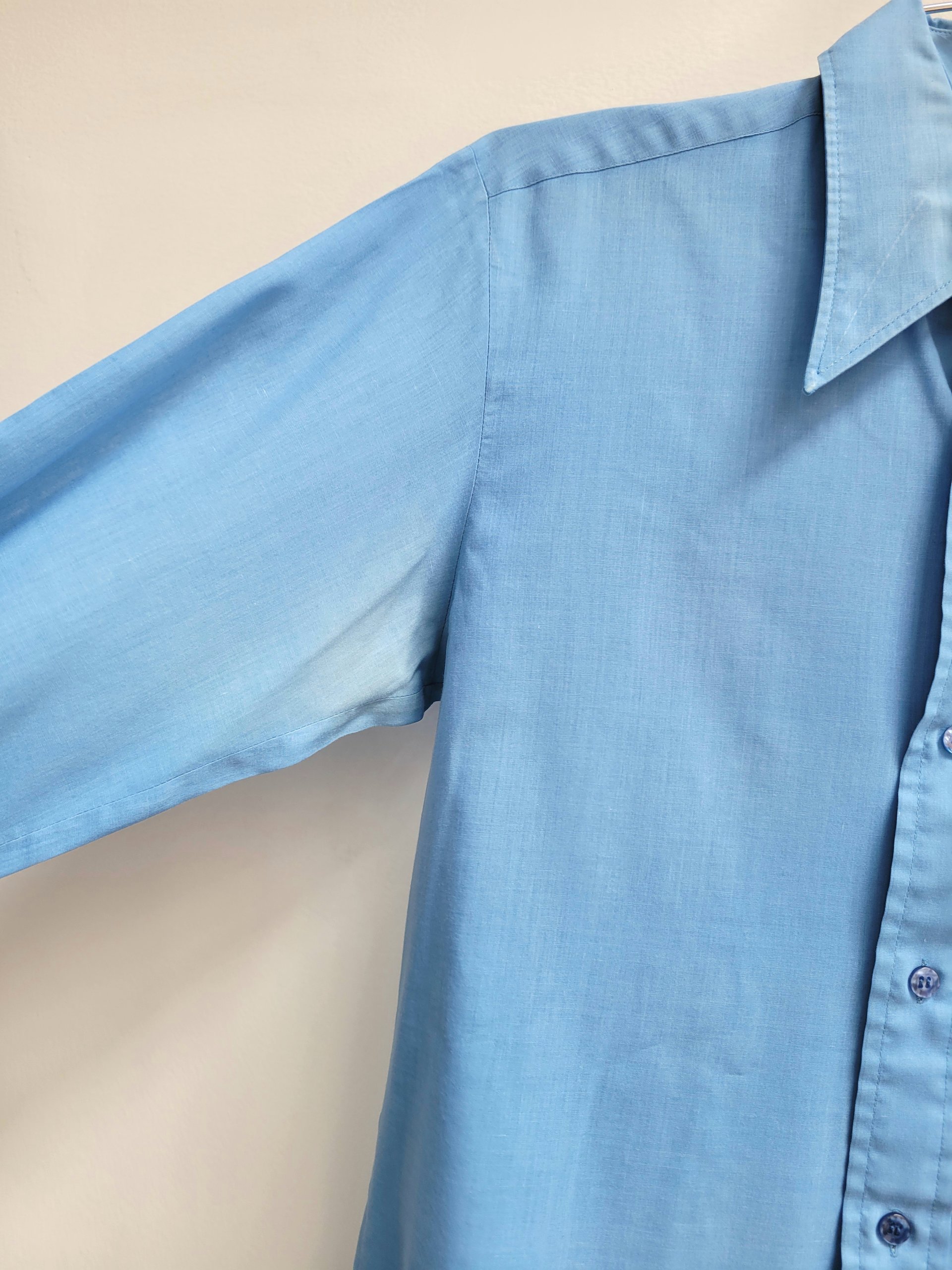 1970 Mr. Jordan blue button up shirt, medium