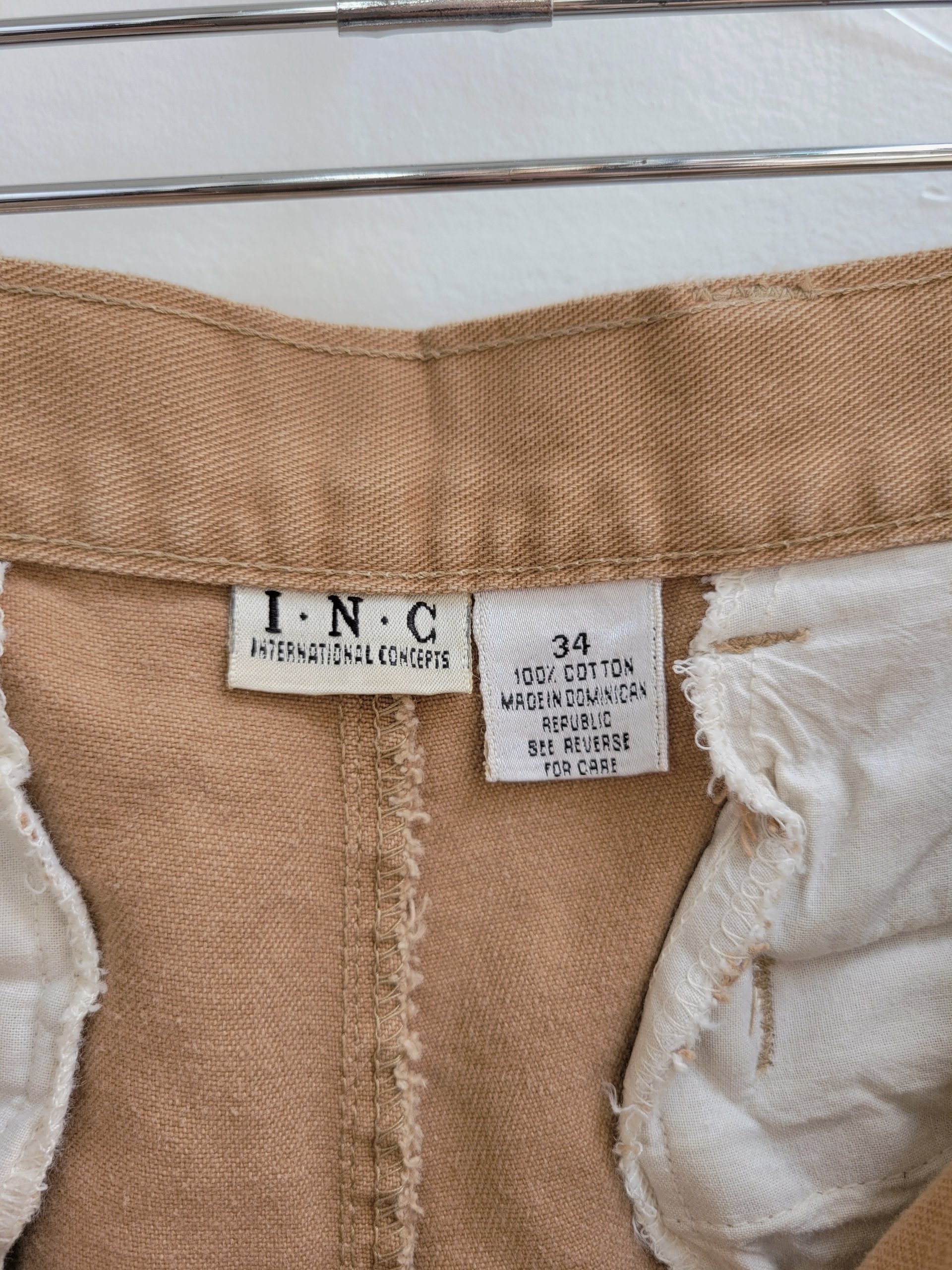 1990 INC distressed pleated khaki shorts, size 34