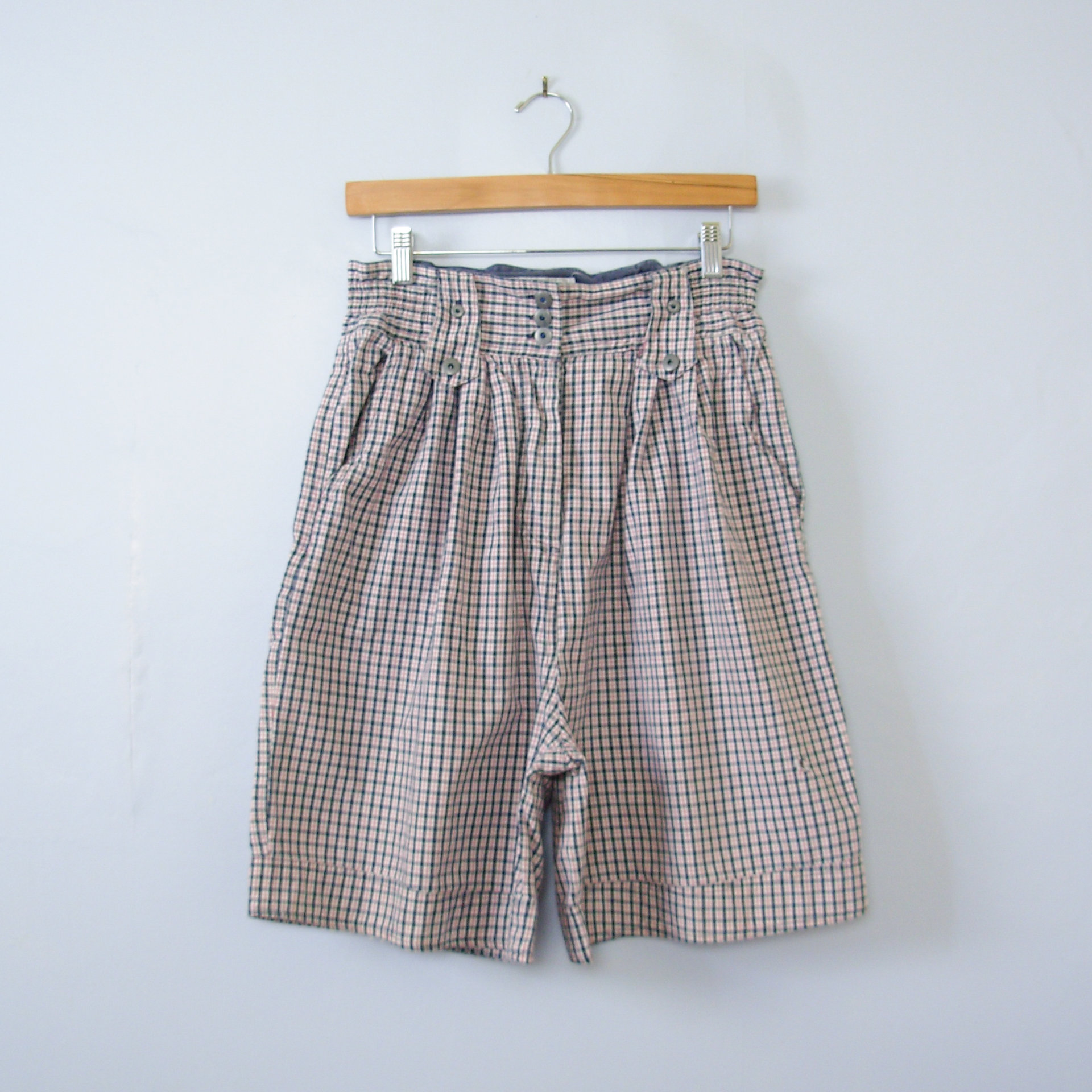 80's distressed plaid high waisted pleated shorts, women's size medium