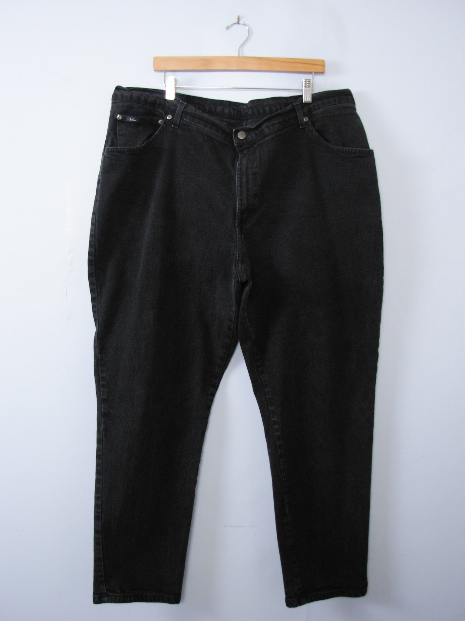 Vintage 90's high waisted black jeans with tapered leg, plus sized women's size 24 / 22