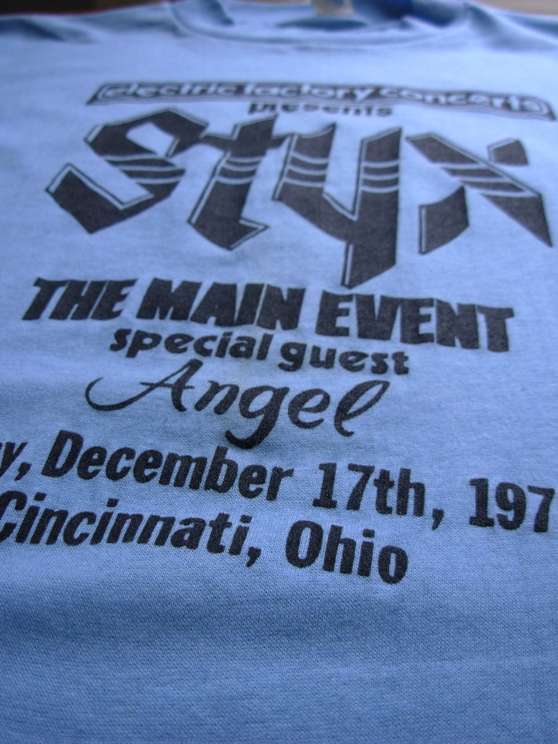 Vintage 70's Styx and Angel shirt Cincinnati Ohio concert band tee, size XL / large