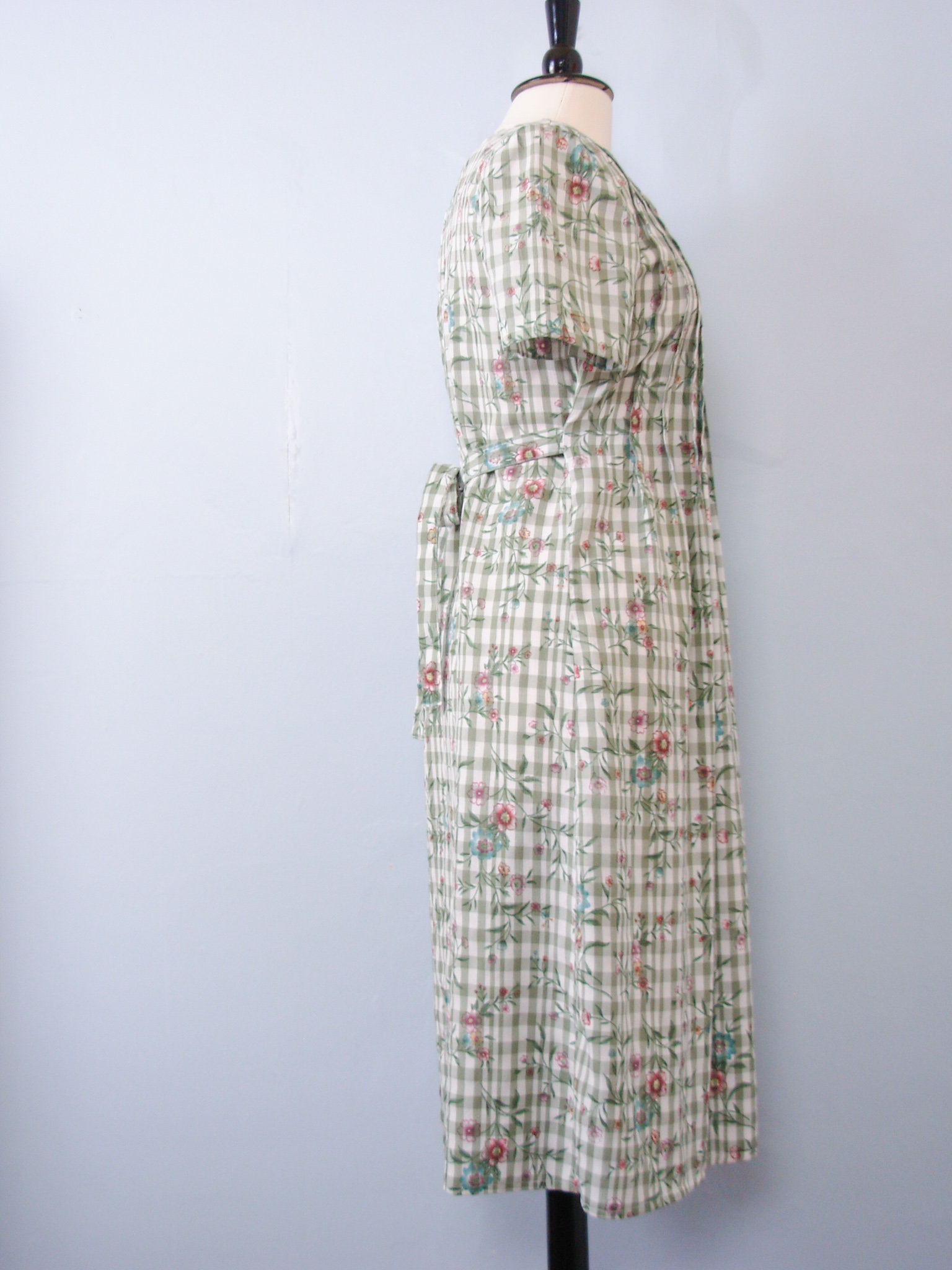 90's floral green plaid dress, women's size medium