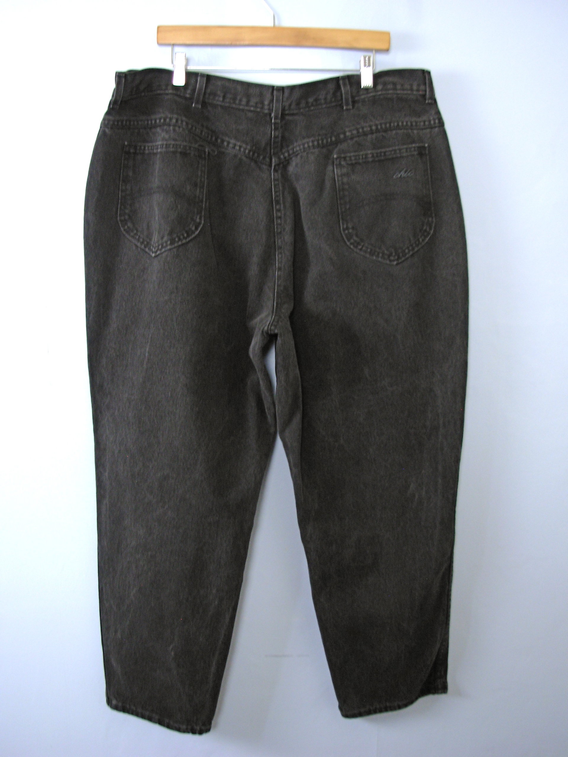 Vintage 80's Chic black denim high waisted mom jeans, tapered leg, women's size 26 / 24