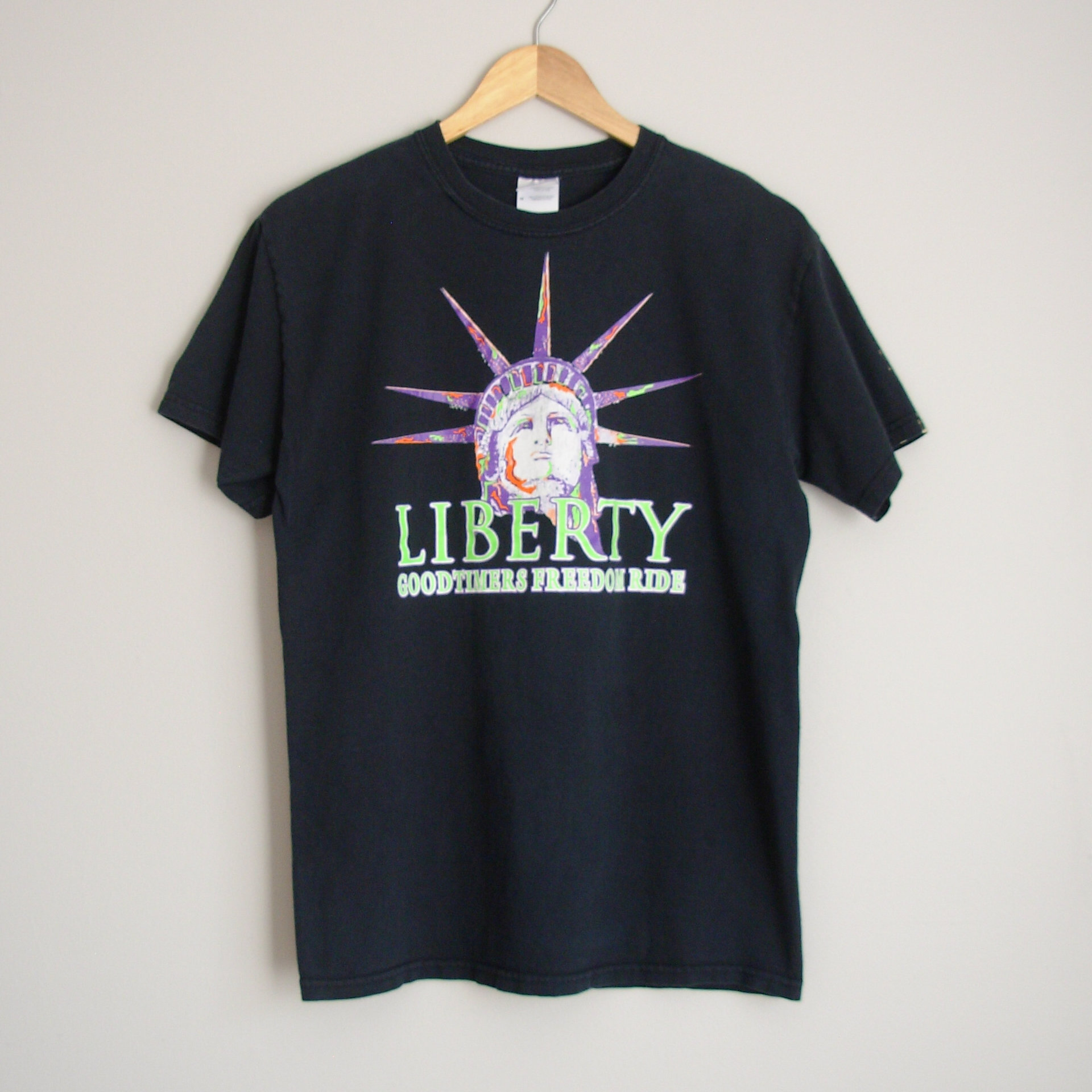90's NY Liberty graphic tee shirt, men's size medium