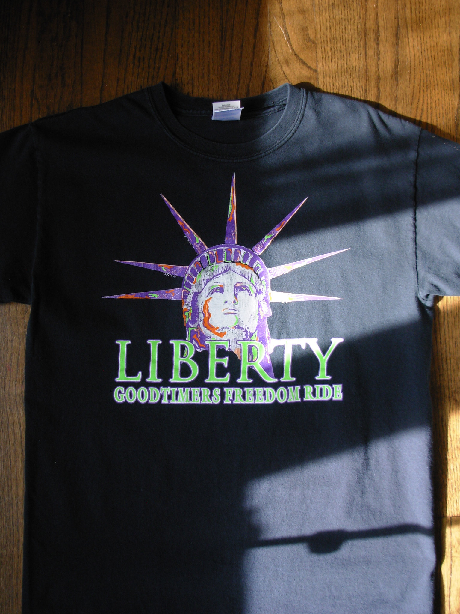 90's NY Liberty graphic tee shirt, men's size medium