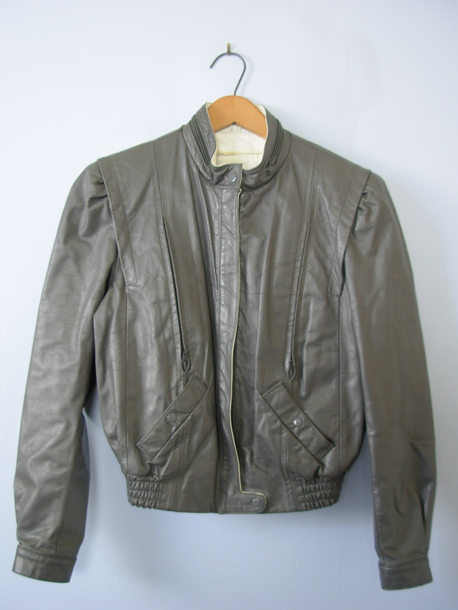 70's grey leather cropped jacket, women's medium / small