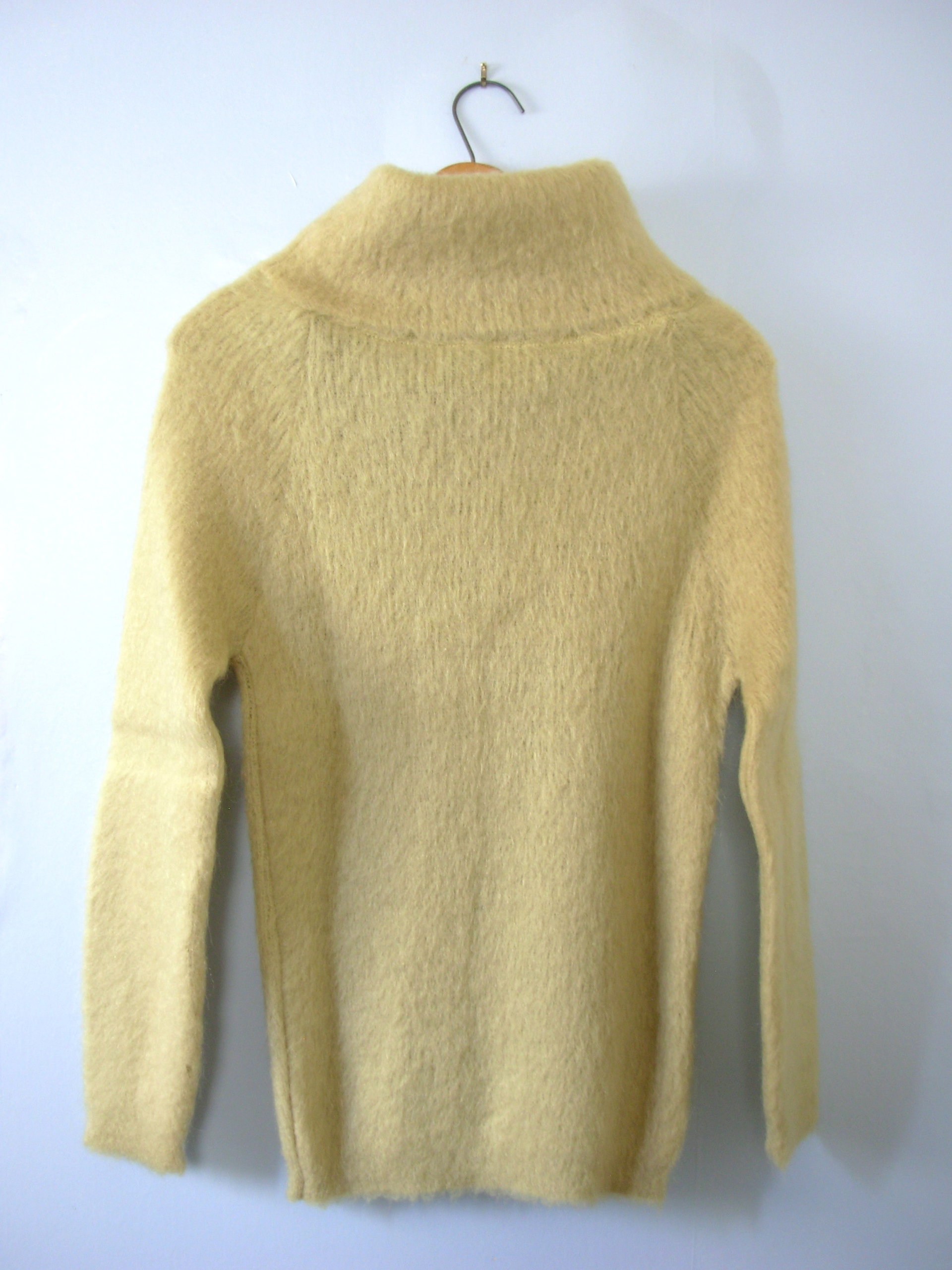 Vintage 60's pale yellow chartreuse Mohair turtleneck sweater, women's size small