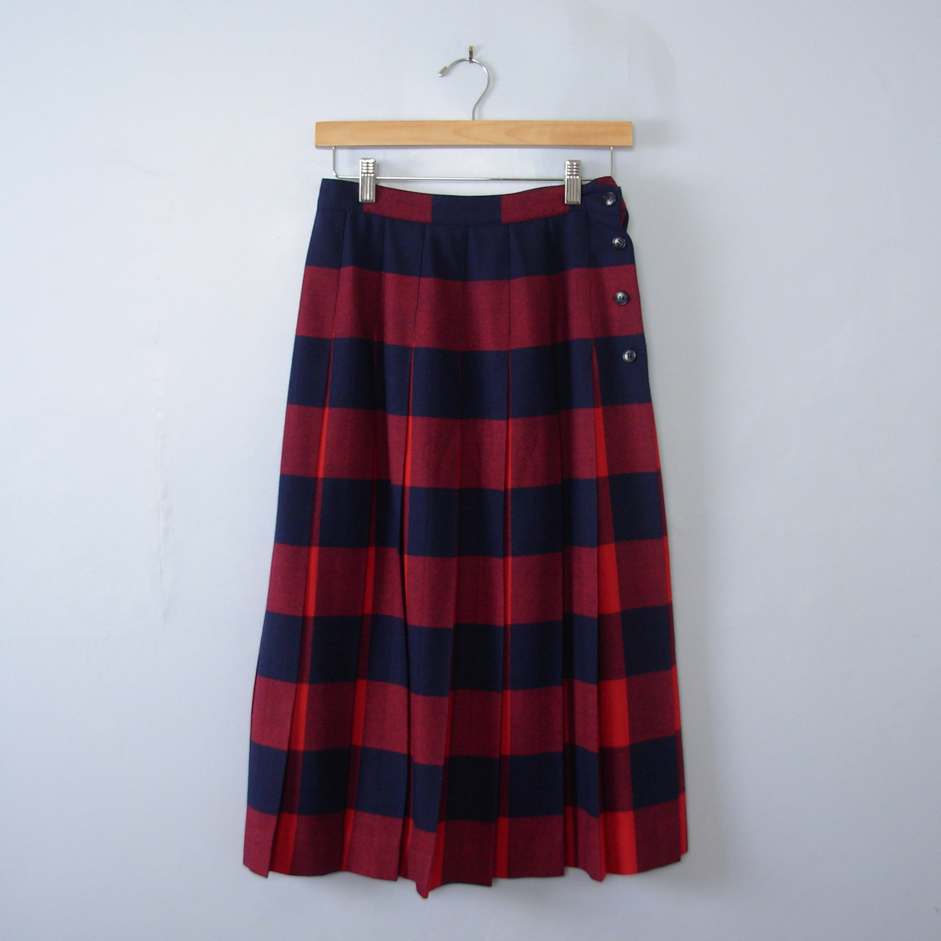Vintage 80's red and navy plaid pleated wool midi skirt, women's size 10