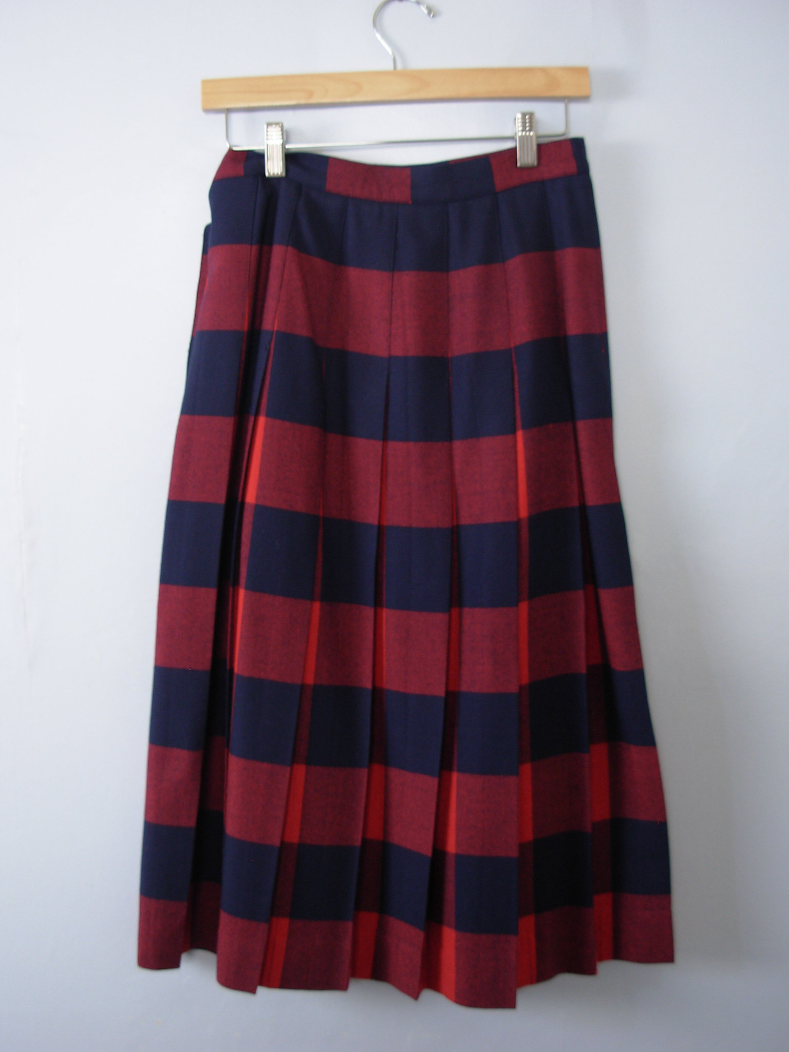Vintage 80's red and navy plaid pleated wool midi skirt, women's size 10