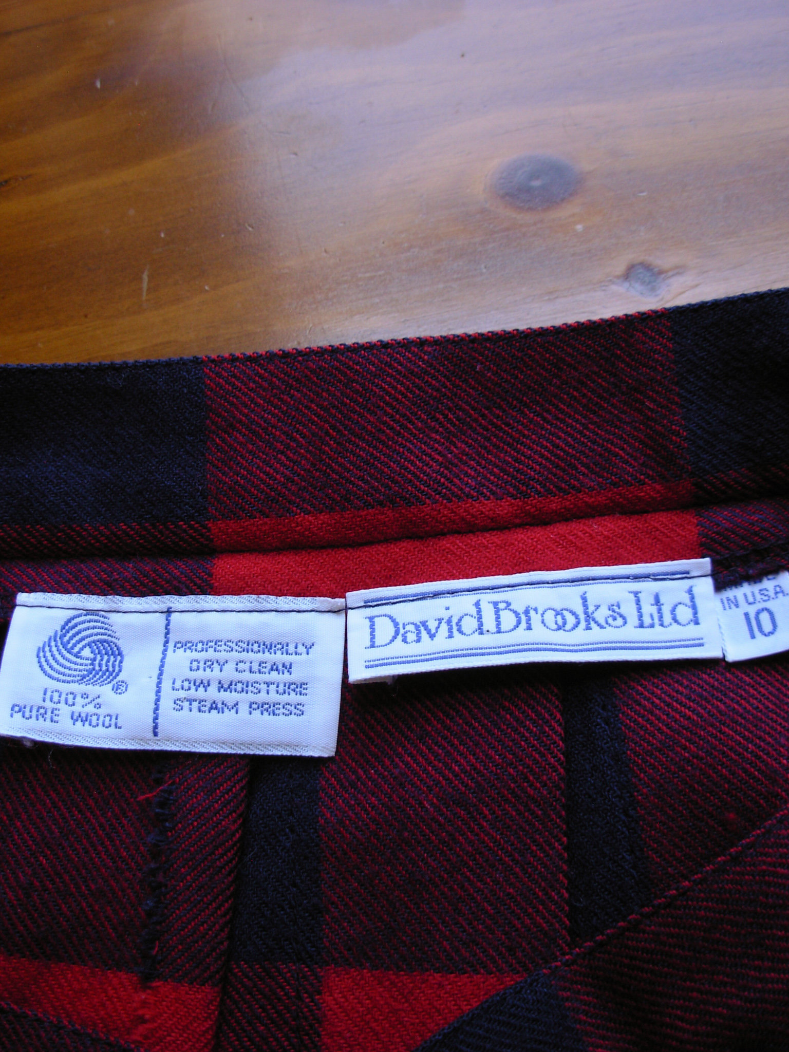 Vintage 80's red and navy plaid pleated wool midi skirt, women's size 10