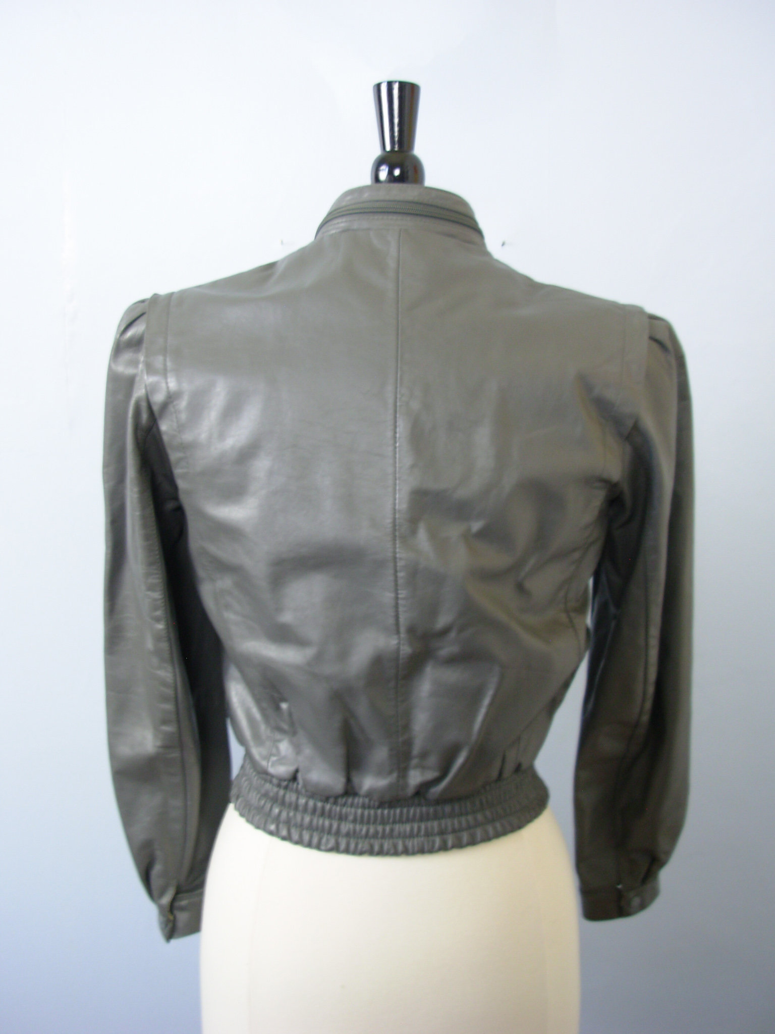 70's grey leather cropped jacket, women's medium / small