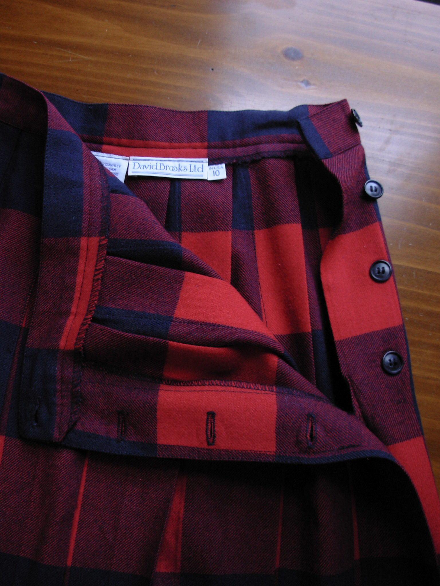 Vintage 80's red and navy plaid pleated wool midi skirt, women's size 10