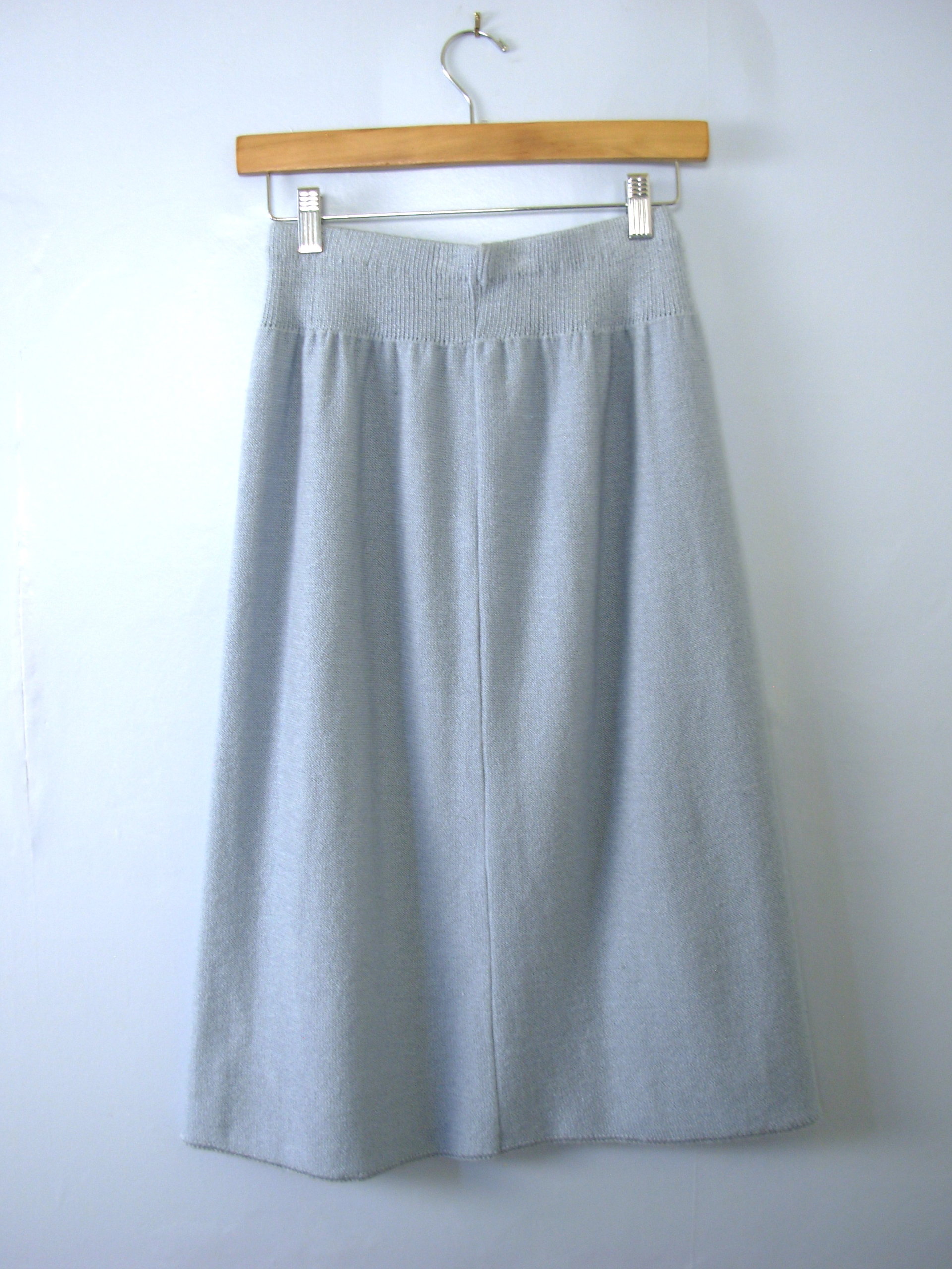 Vintage 80's light blue knee length knit skirt, size small