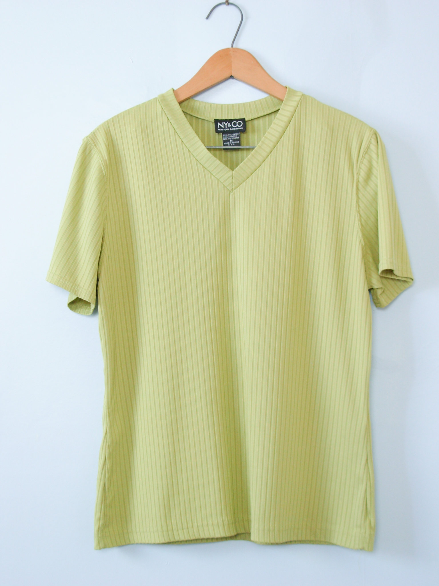 90's NY and CO celery green ribbed knit shirt, women's size medium