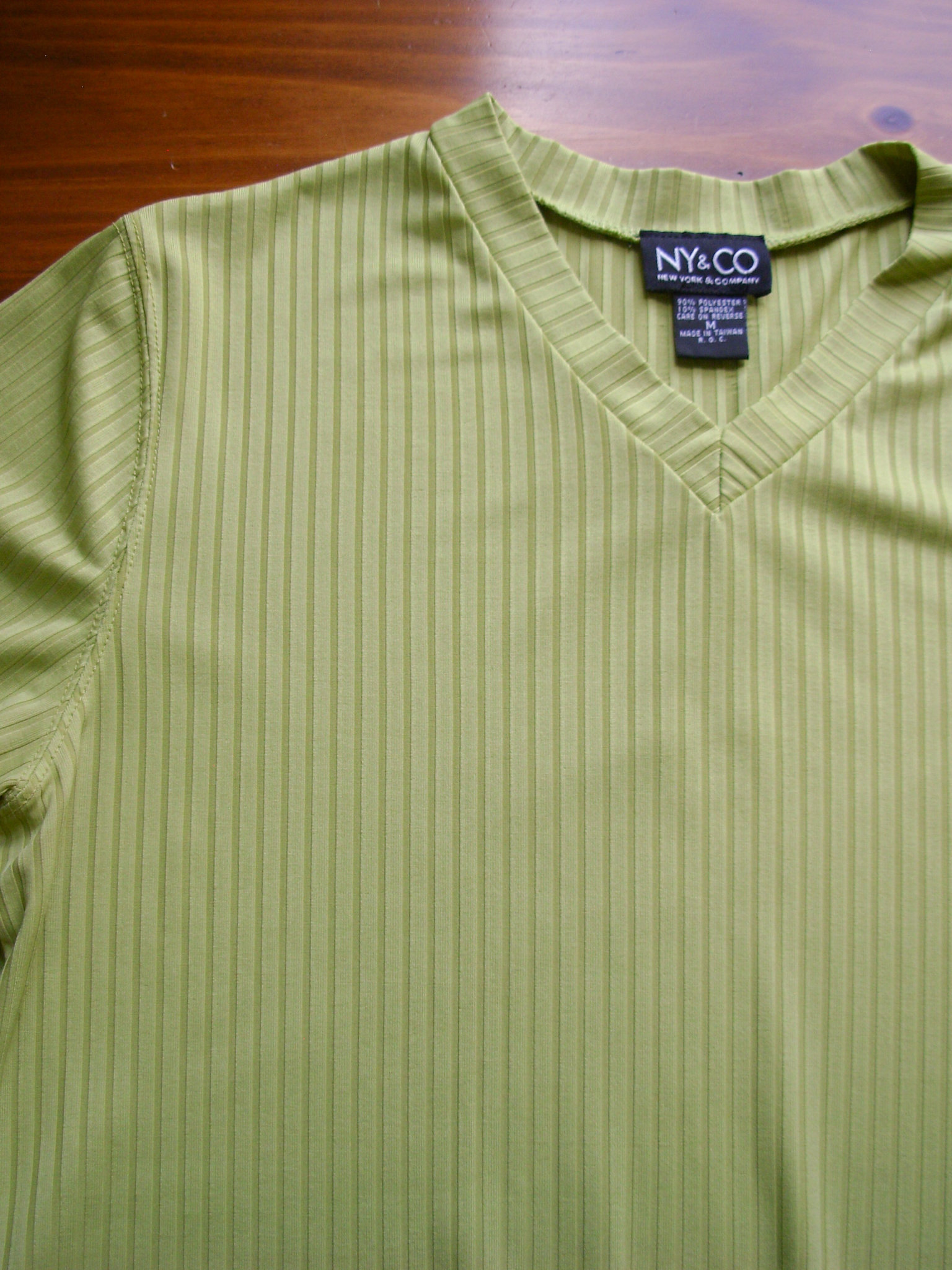 90's NY and CO celery green ribbed knit shirt, women's size medium