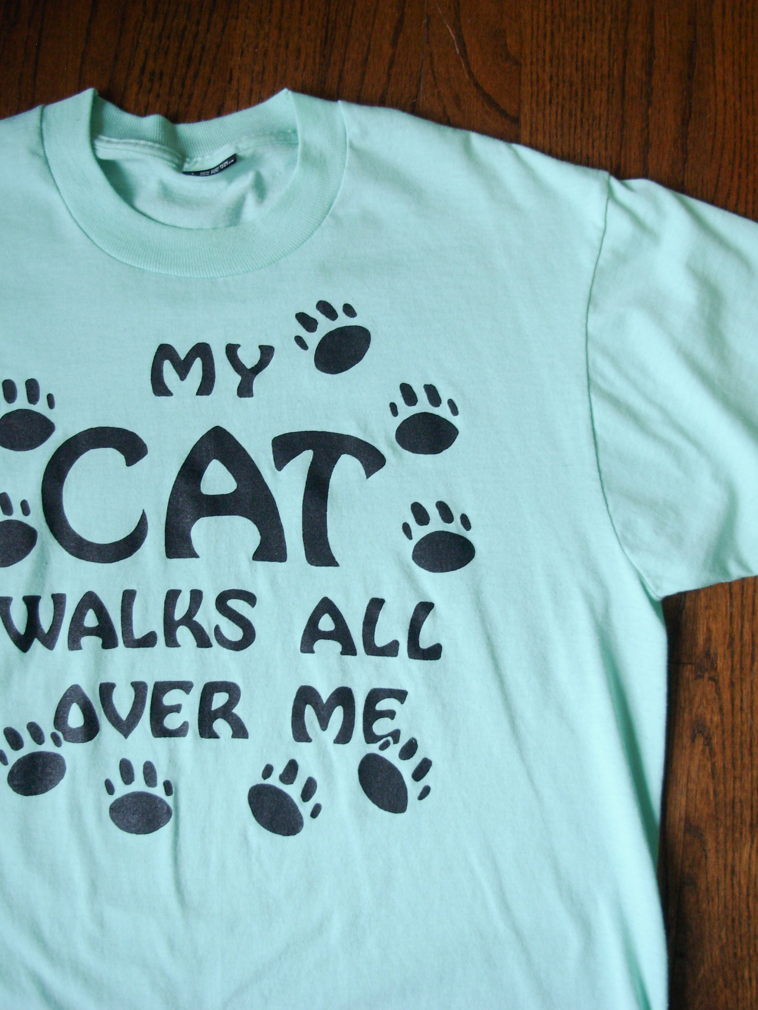 70's My Cat Walks All Over Me tee shirt, size large