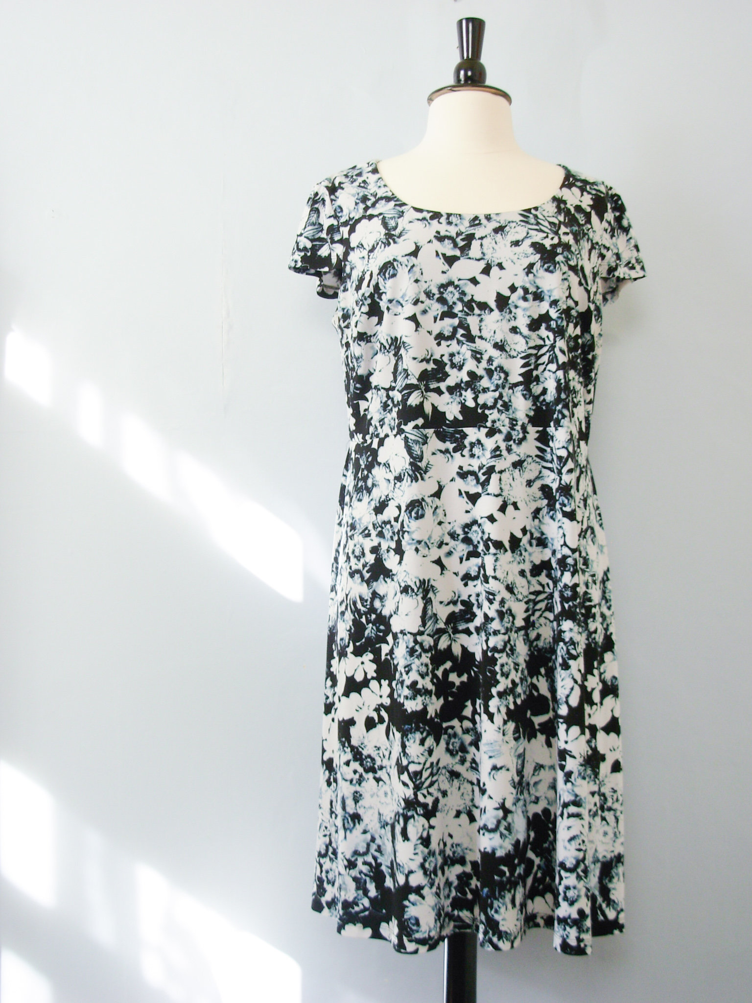 Y2K black and white cyber floral dress, women's size XL