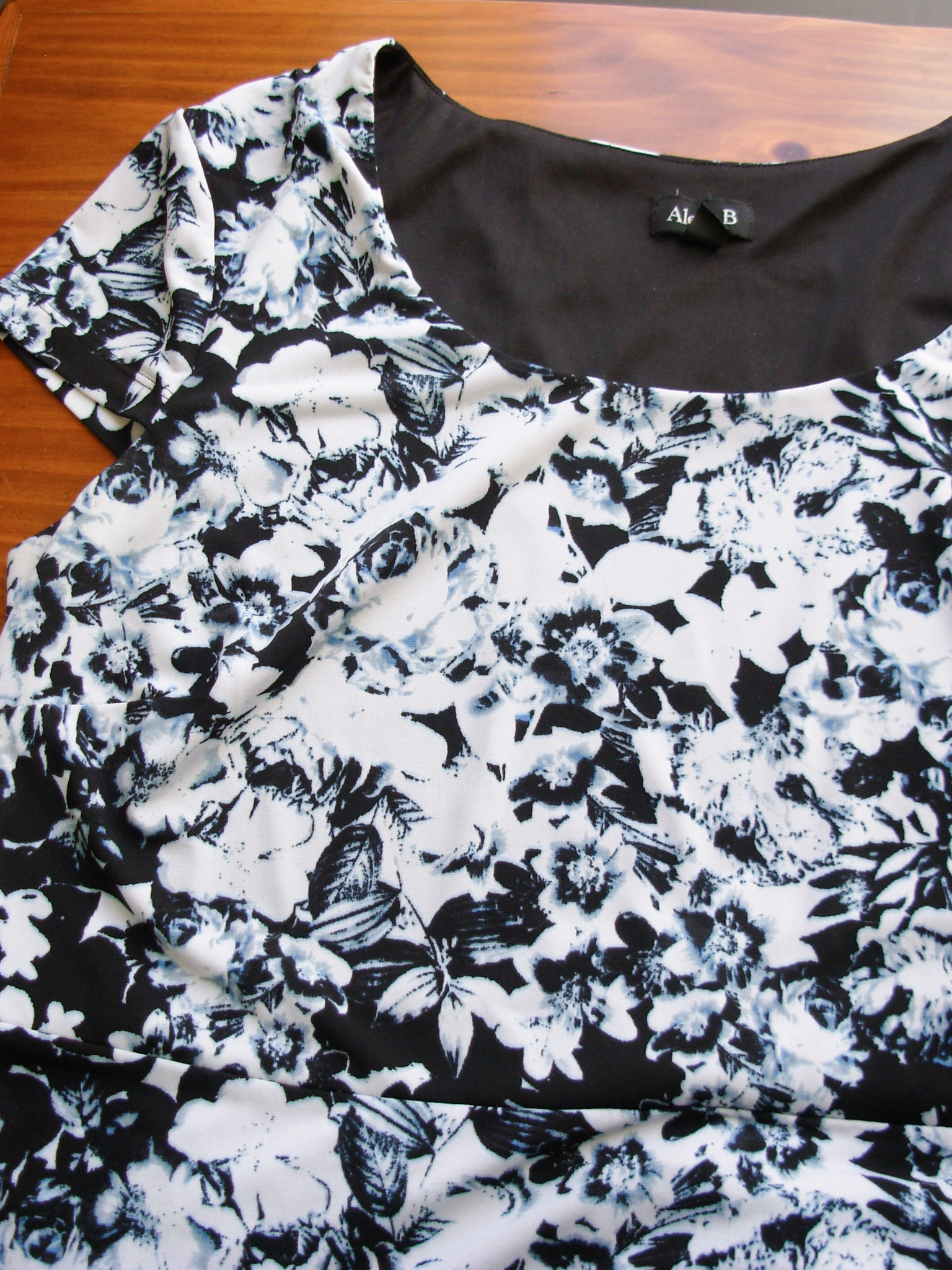 Y2K black and white cyber floral dress, women's size XL