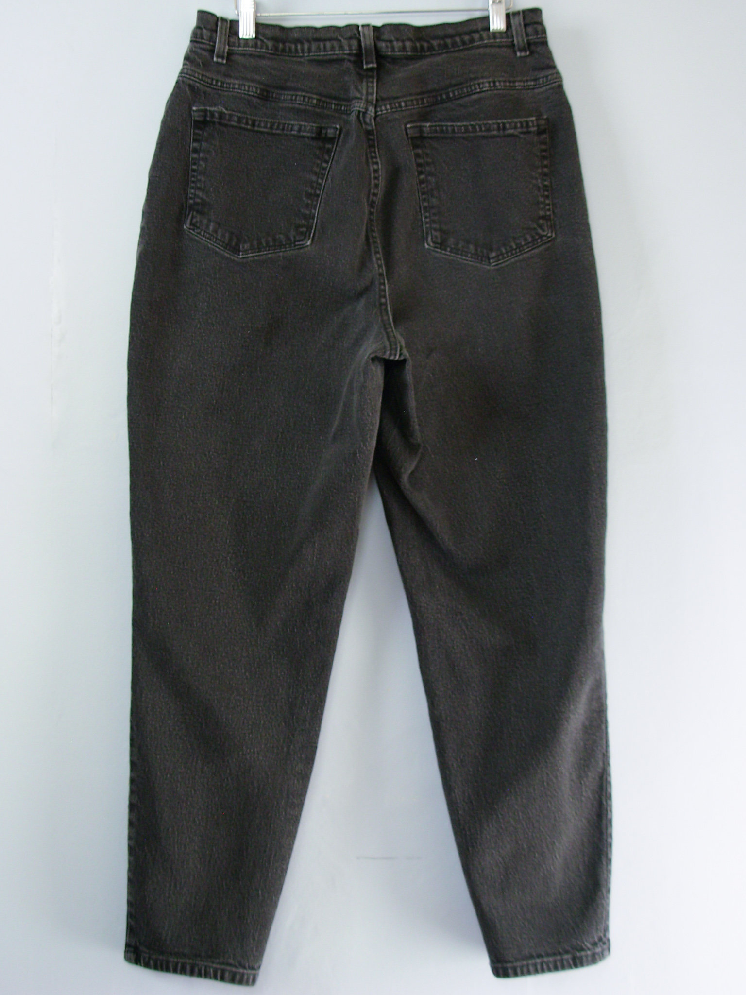 90's high waisted black stretch jeans with tapered leg, women's size 16 / 18