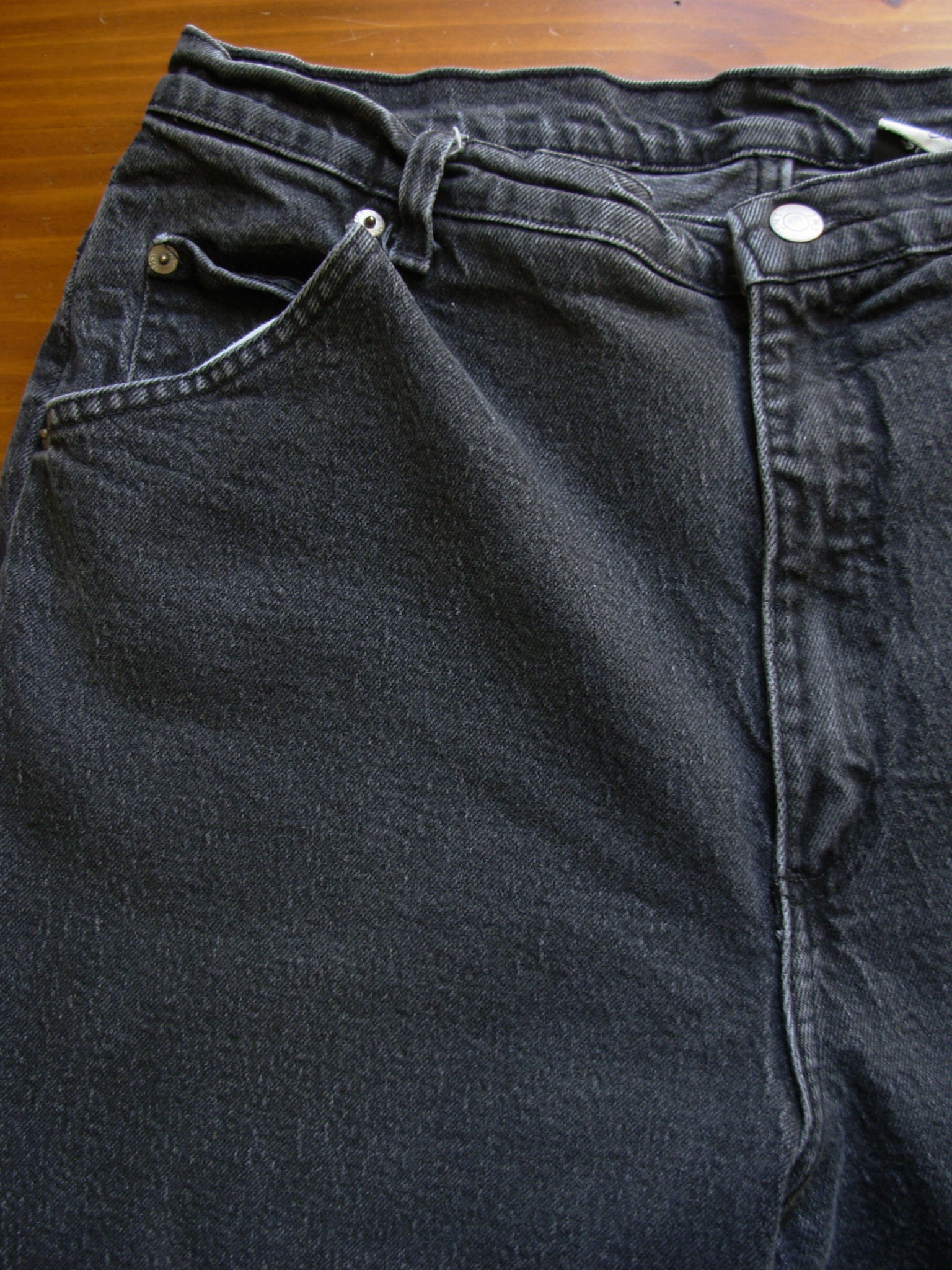 90's high waisted black stretch jeans with tapered leg, women's size 16 / 18