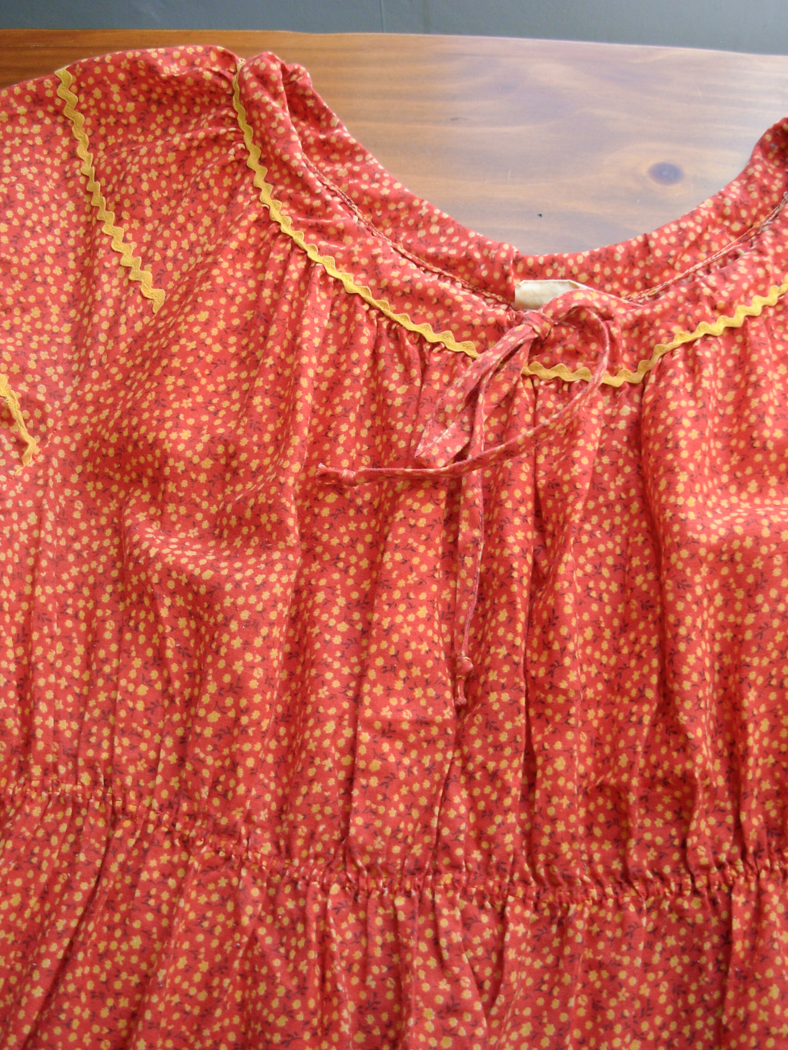 70's ditsy calico red prairie dress, women's size large