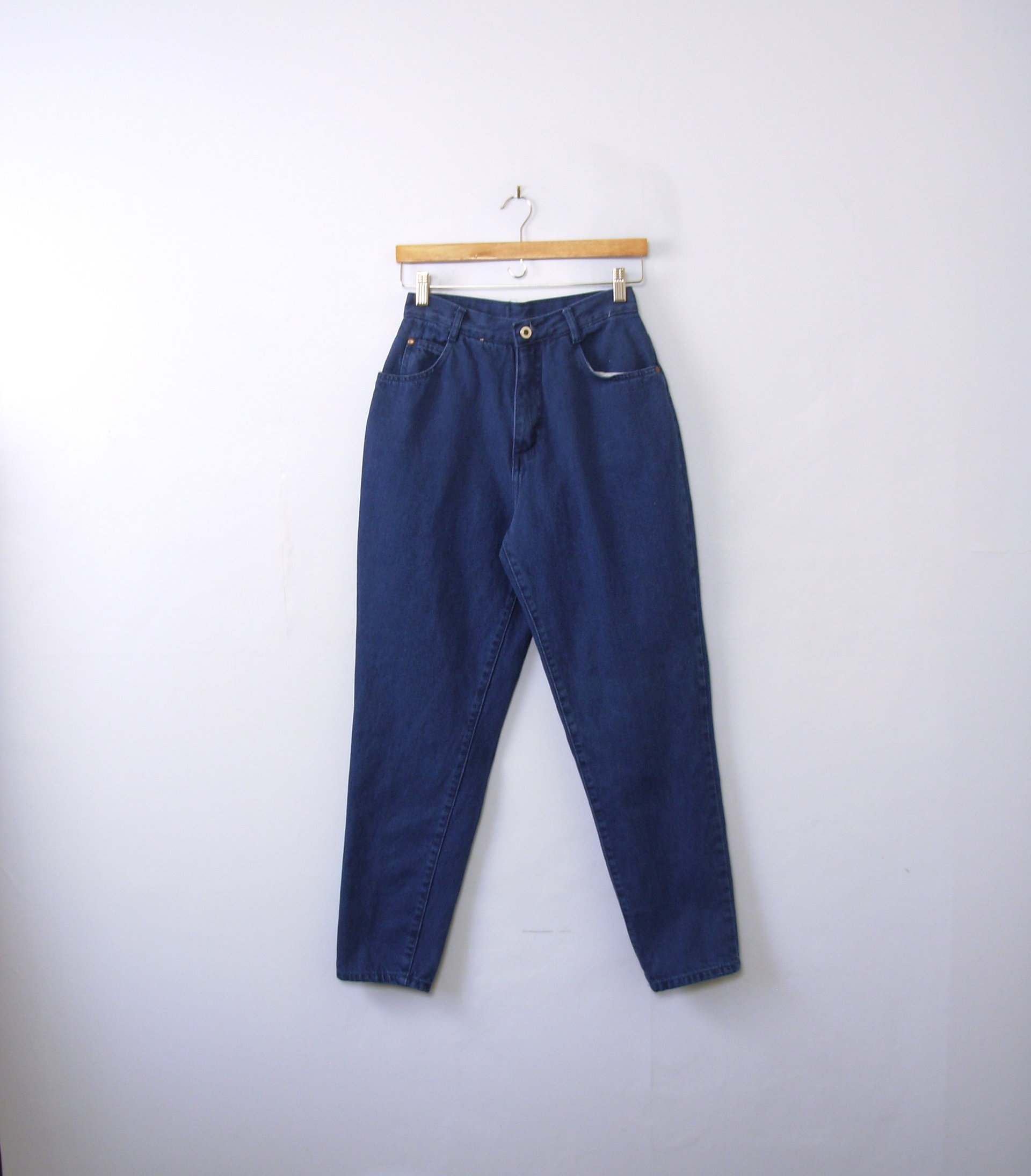Vintage 80's high waisted jeans, mom jeans, blue denim, tapered leg, size 8 / 6