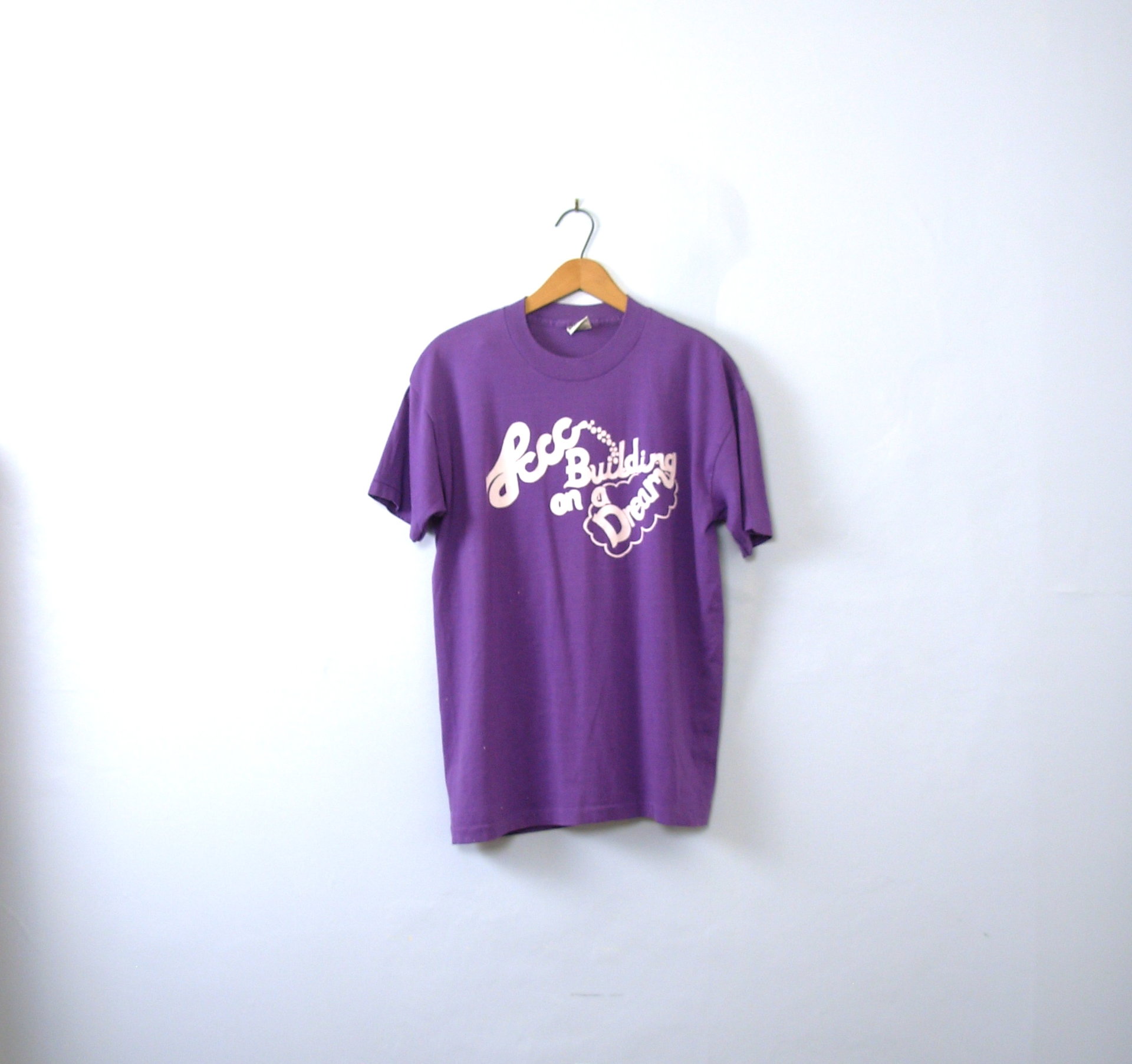 Vintage 80's purple graphic tee, Lccc Building on a Dream shirt, size large