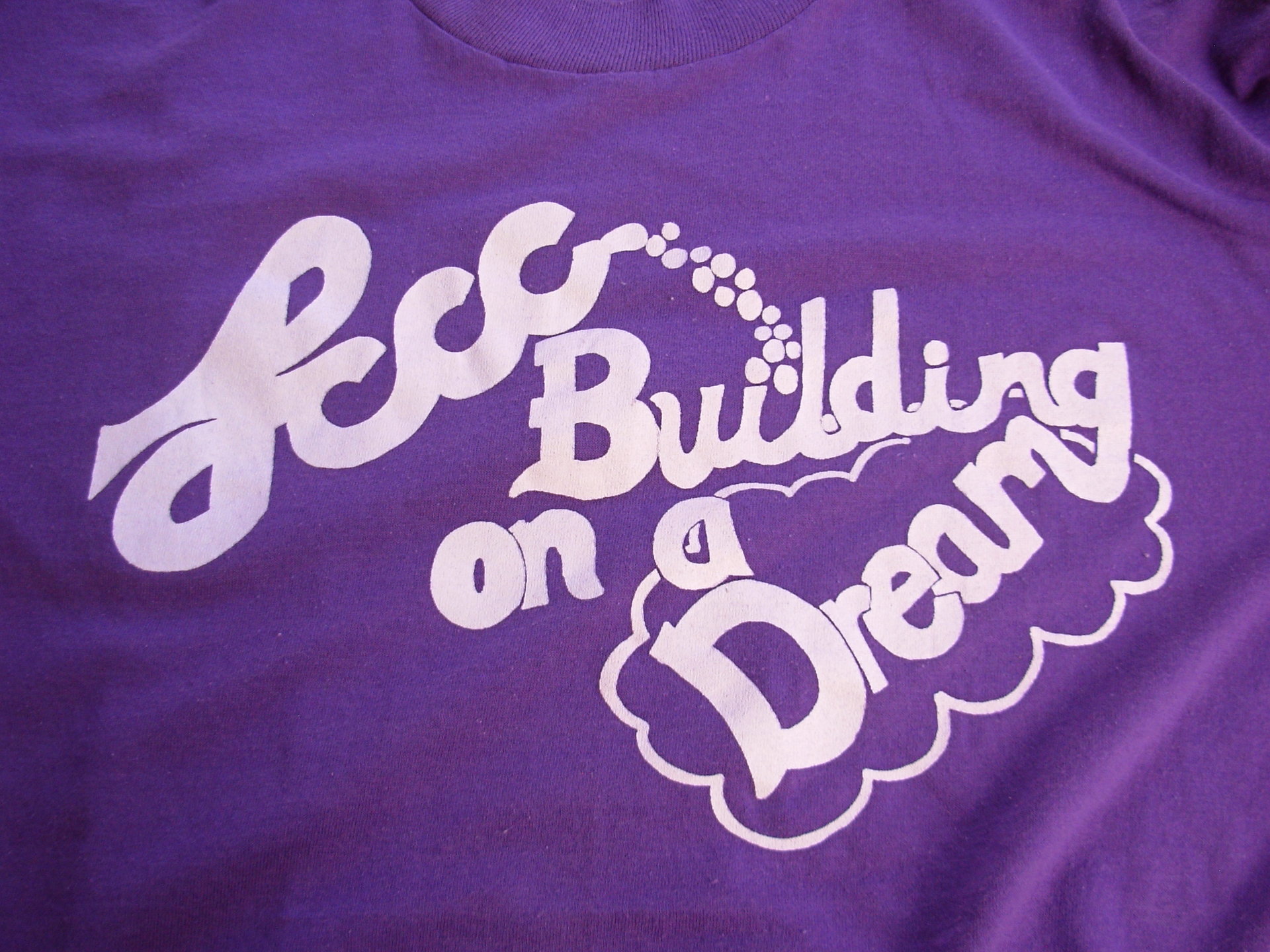 Vintage 80's purple graphic tee, Lccc Building on a Dream shirt, size large