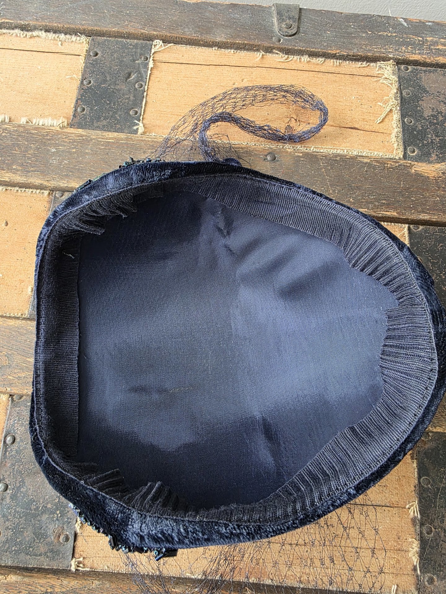 1950 blue velvet crescent fascinator hat