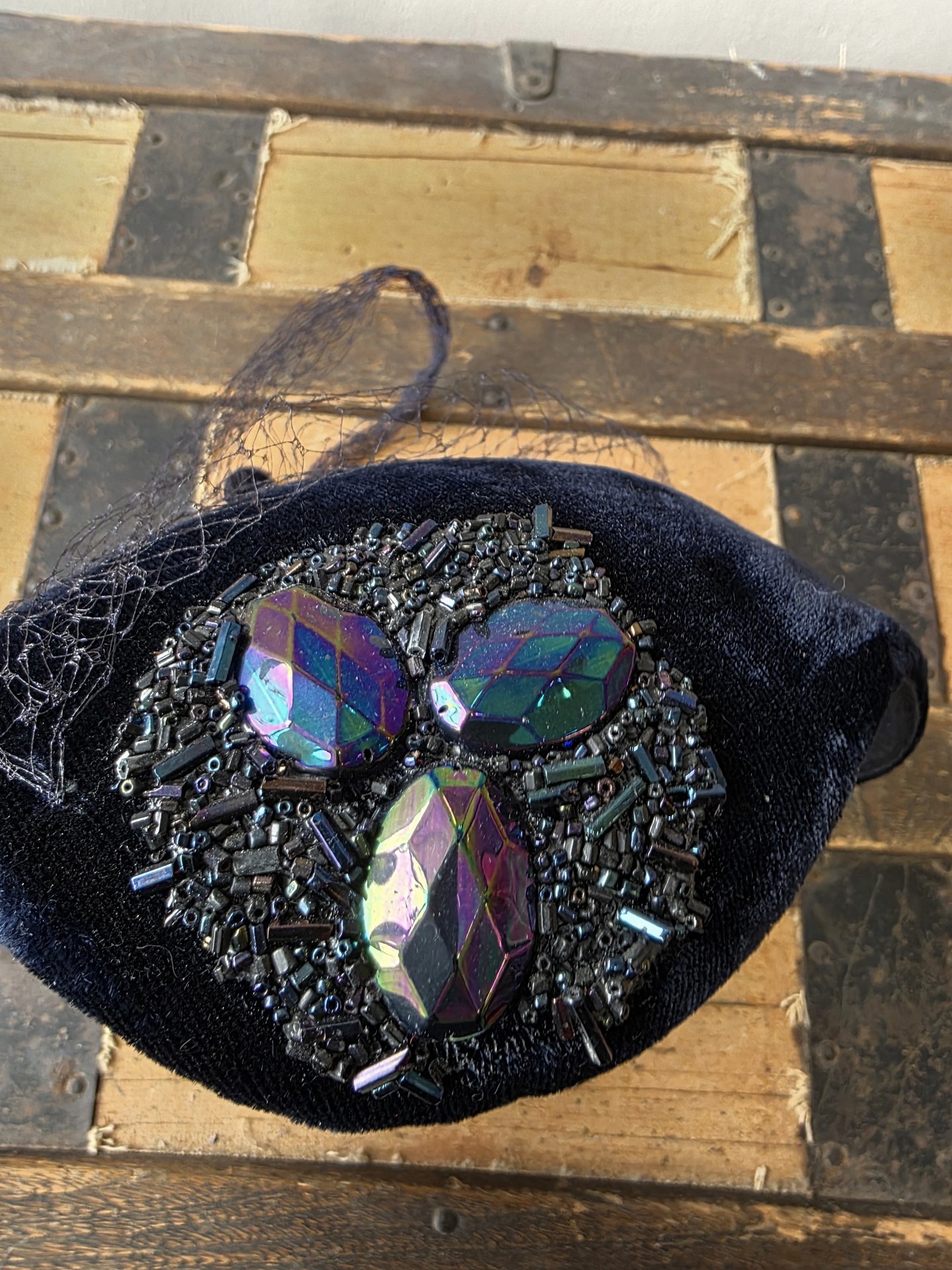 1950 blue velvet crescent fascinator hat