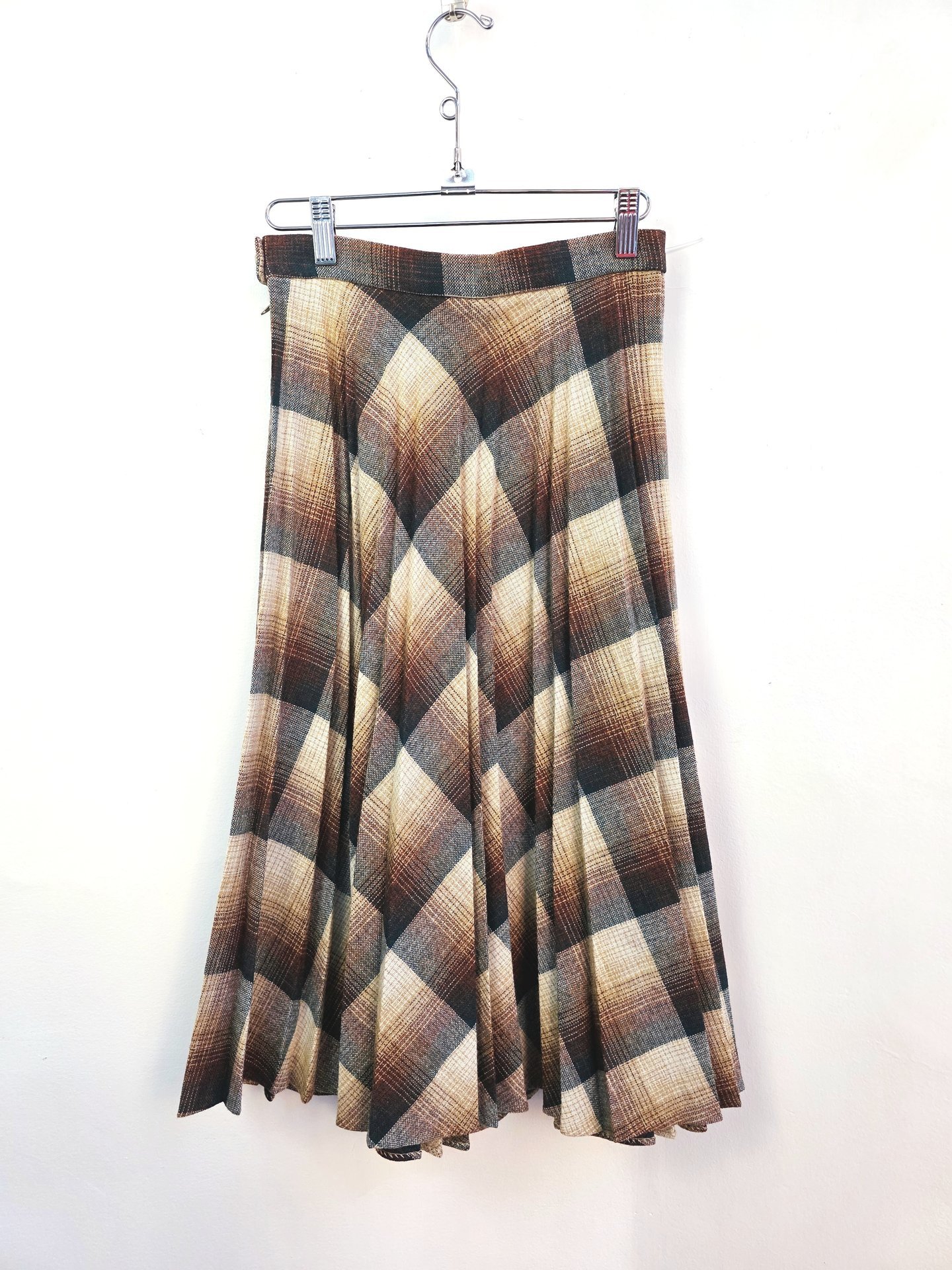 1970 Casual Corner plaid wool pleated skirt, small