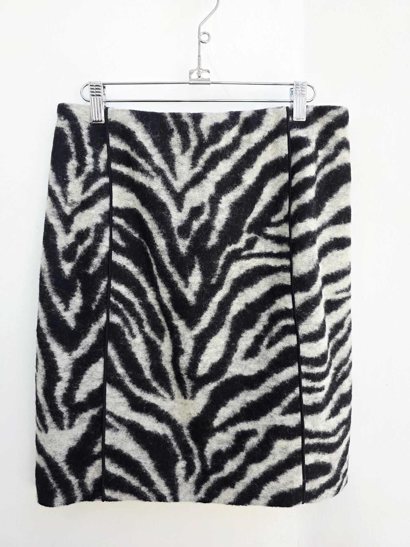 2000 wool zebra mini skirt, medium 8